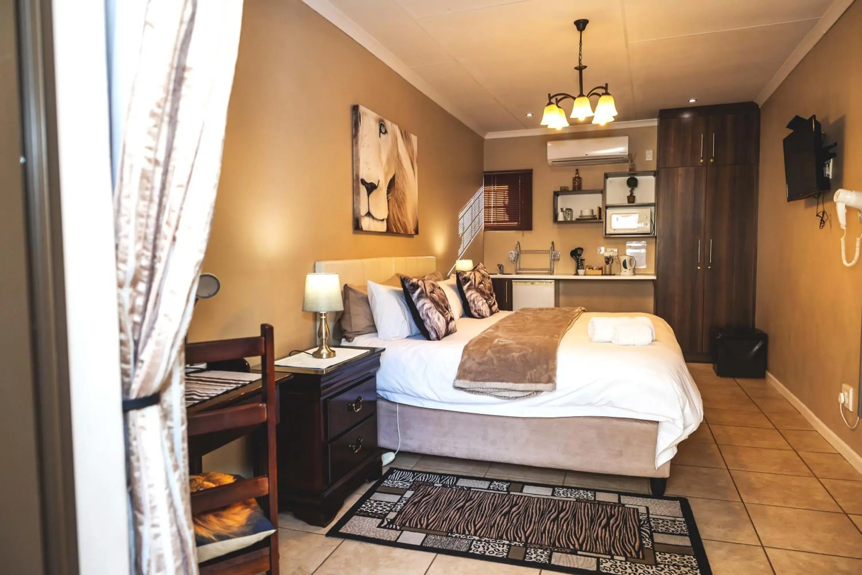 Double or Twin Room with Shower - single occupancy in Be My Guest Double or Twin Room with Shower - single occupancy in Be My Guest