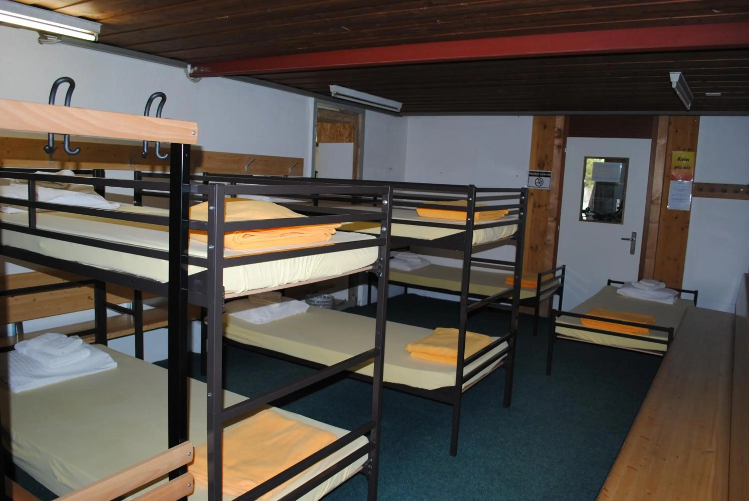 Bed in Hotel Des Alpes