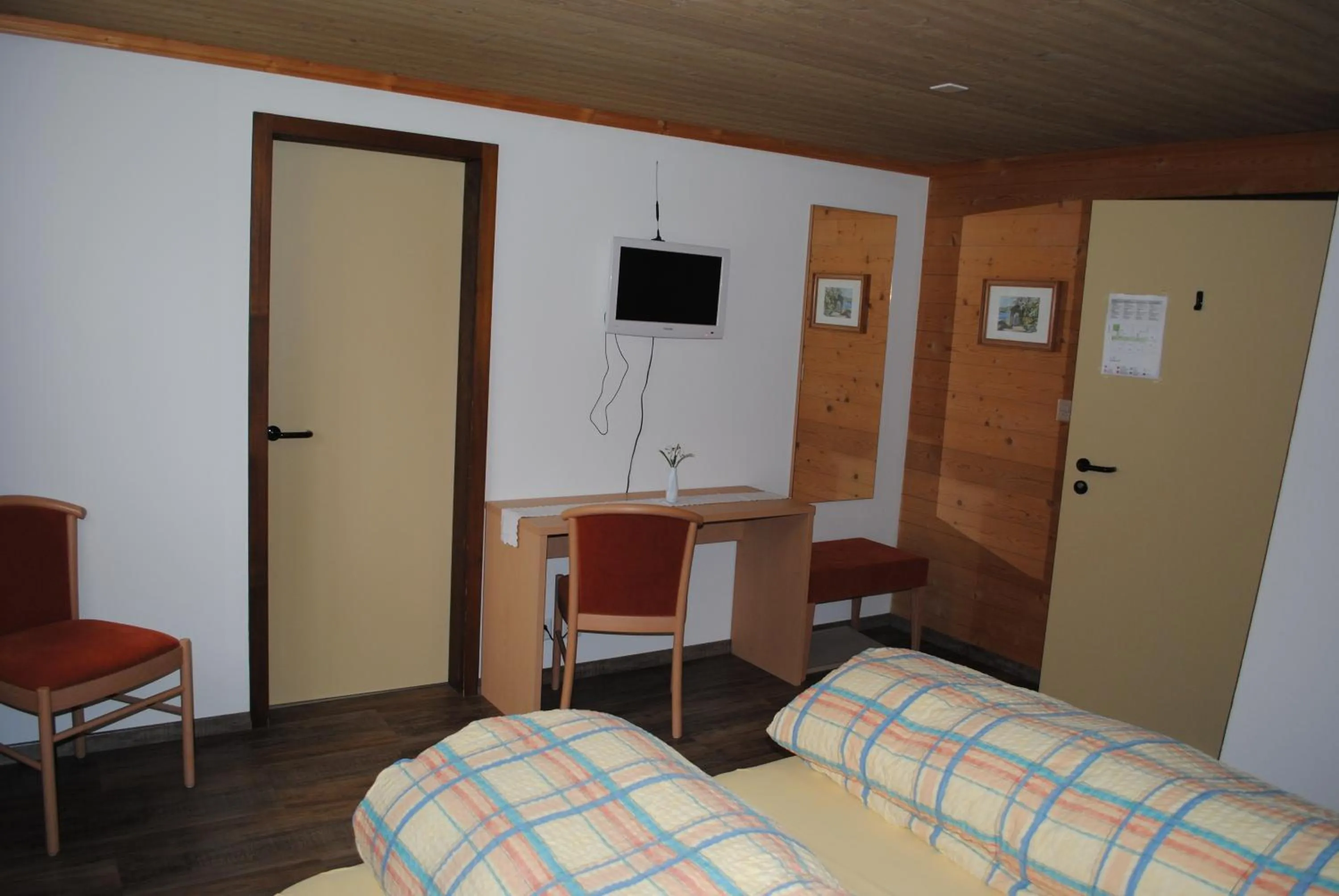 Bed in Hotel Des Alpes