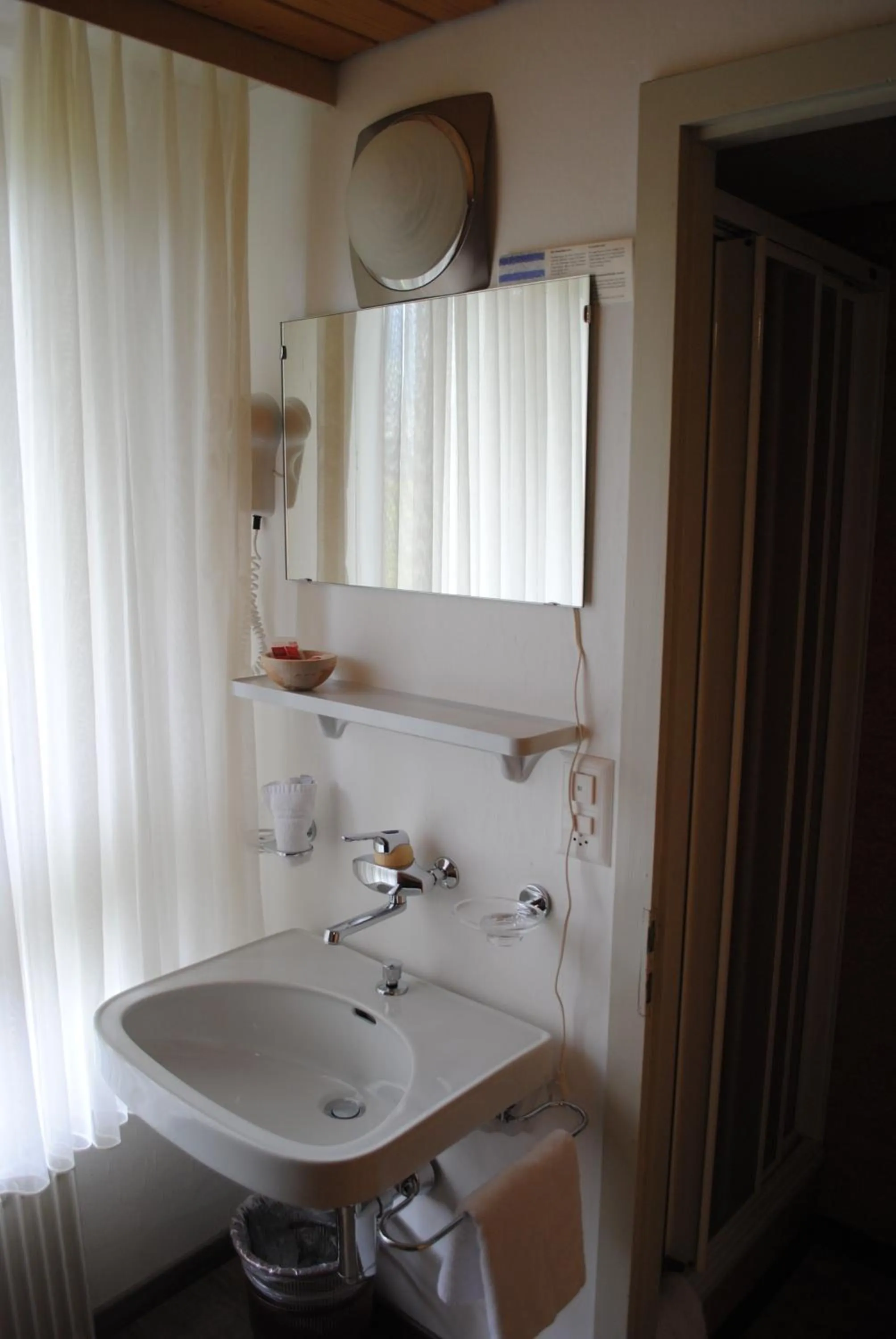 Bathroom in Hotel Des Alpes