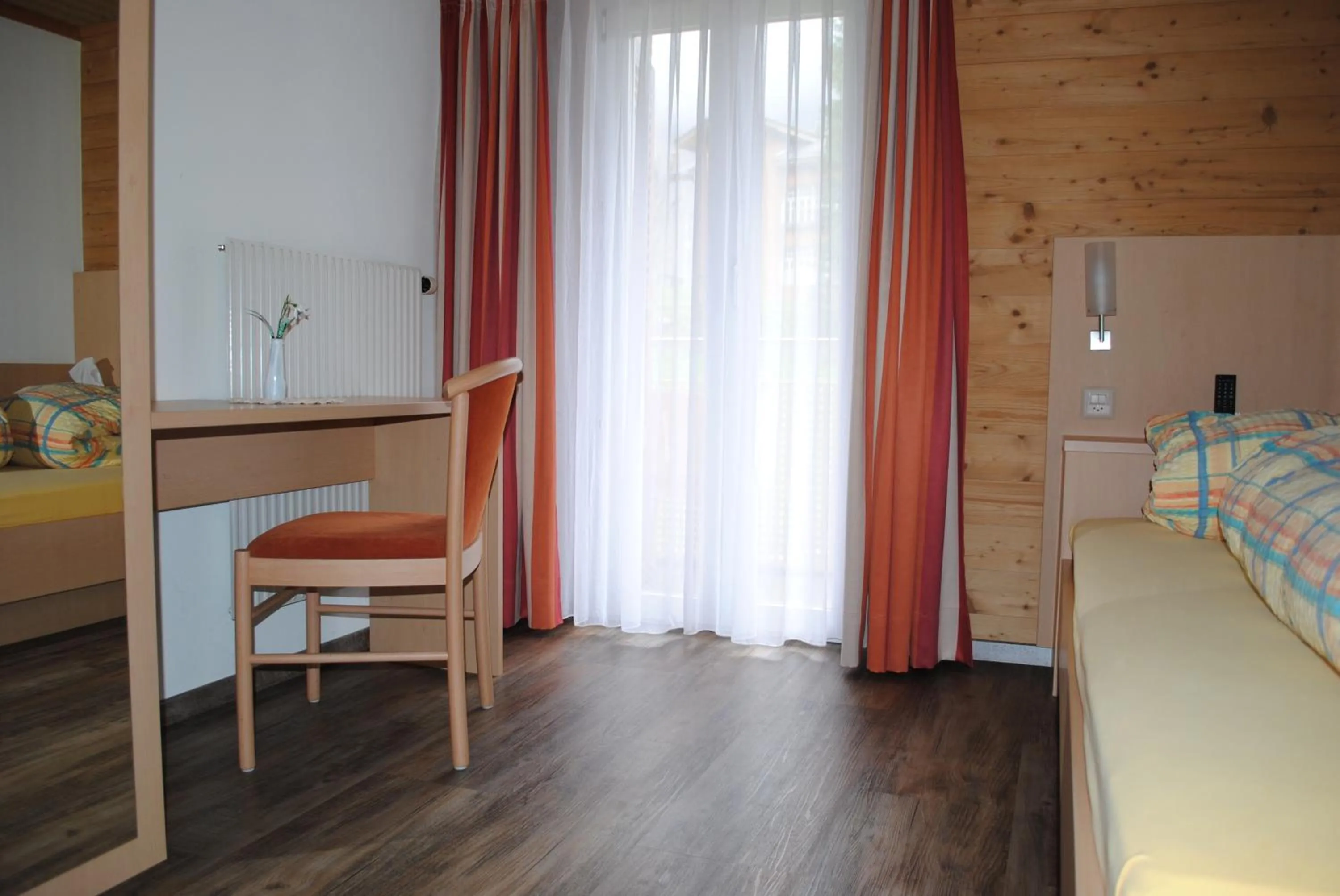 Bed in Hotel Des Alpes