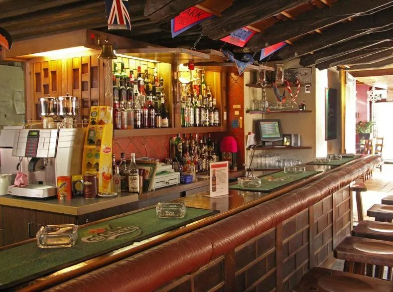 Lounge or bar in Hotel Des Alpes