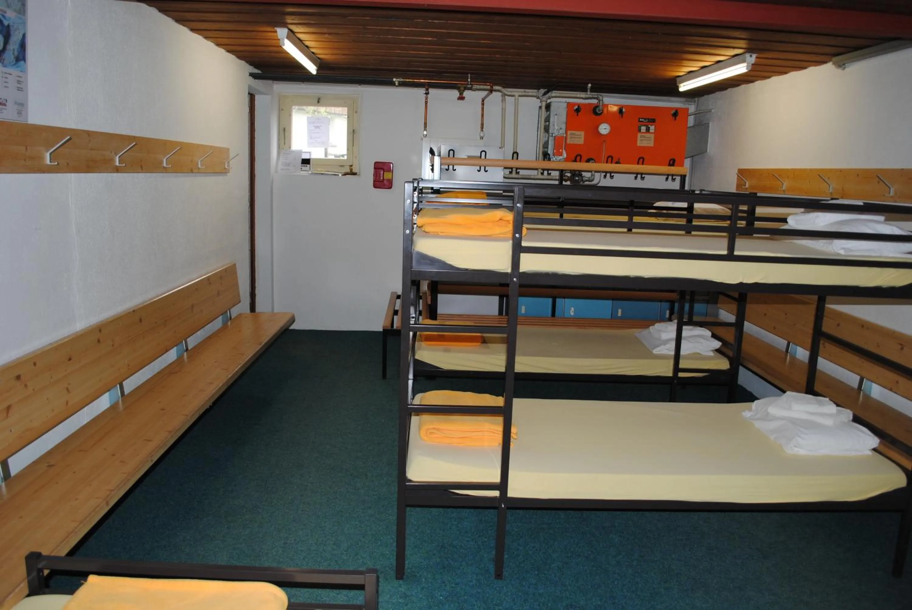 Bed in Hotel Des Alpes