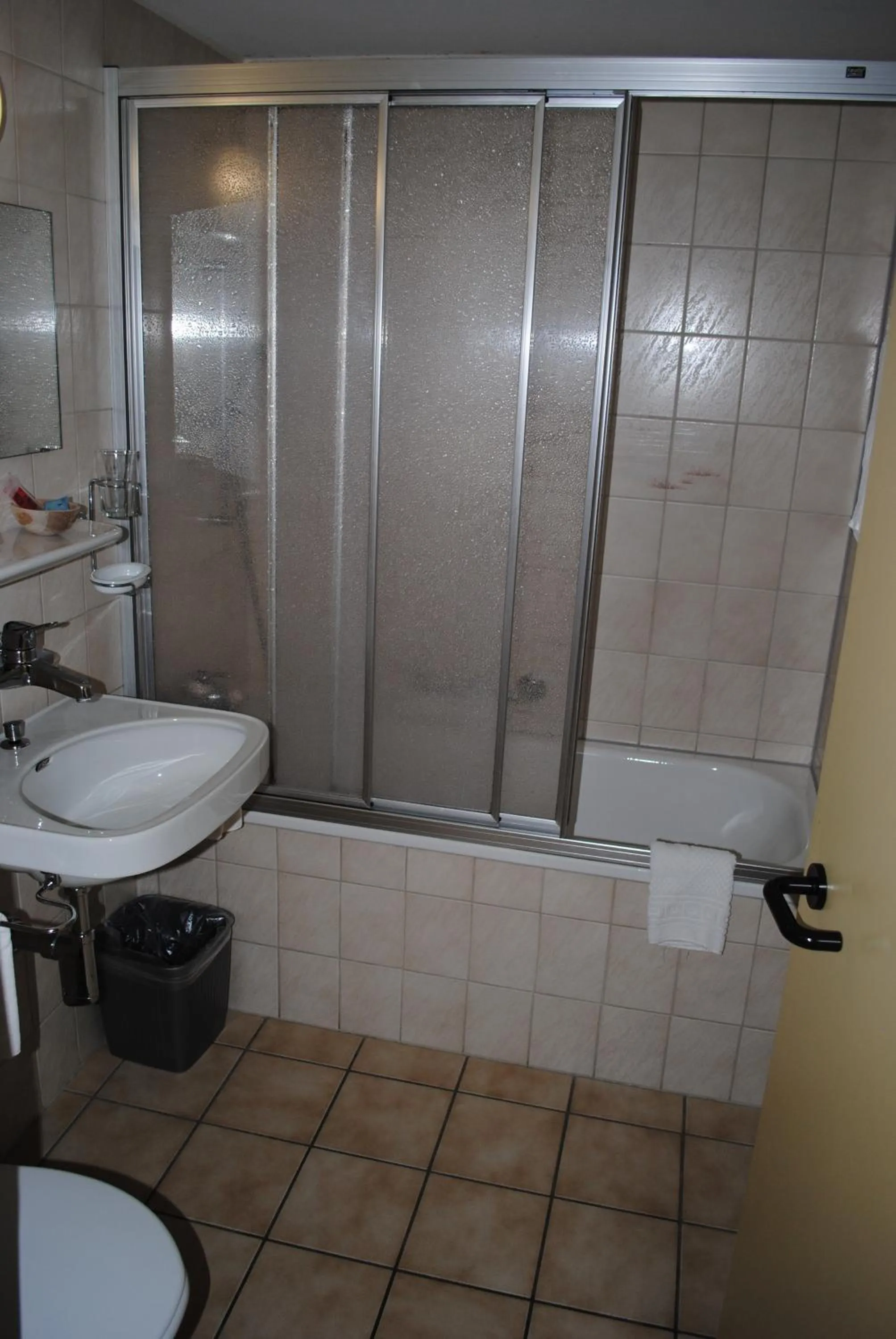 Bathroom in Hotel Des Alpes