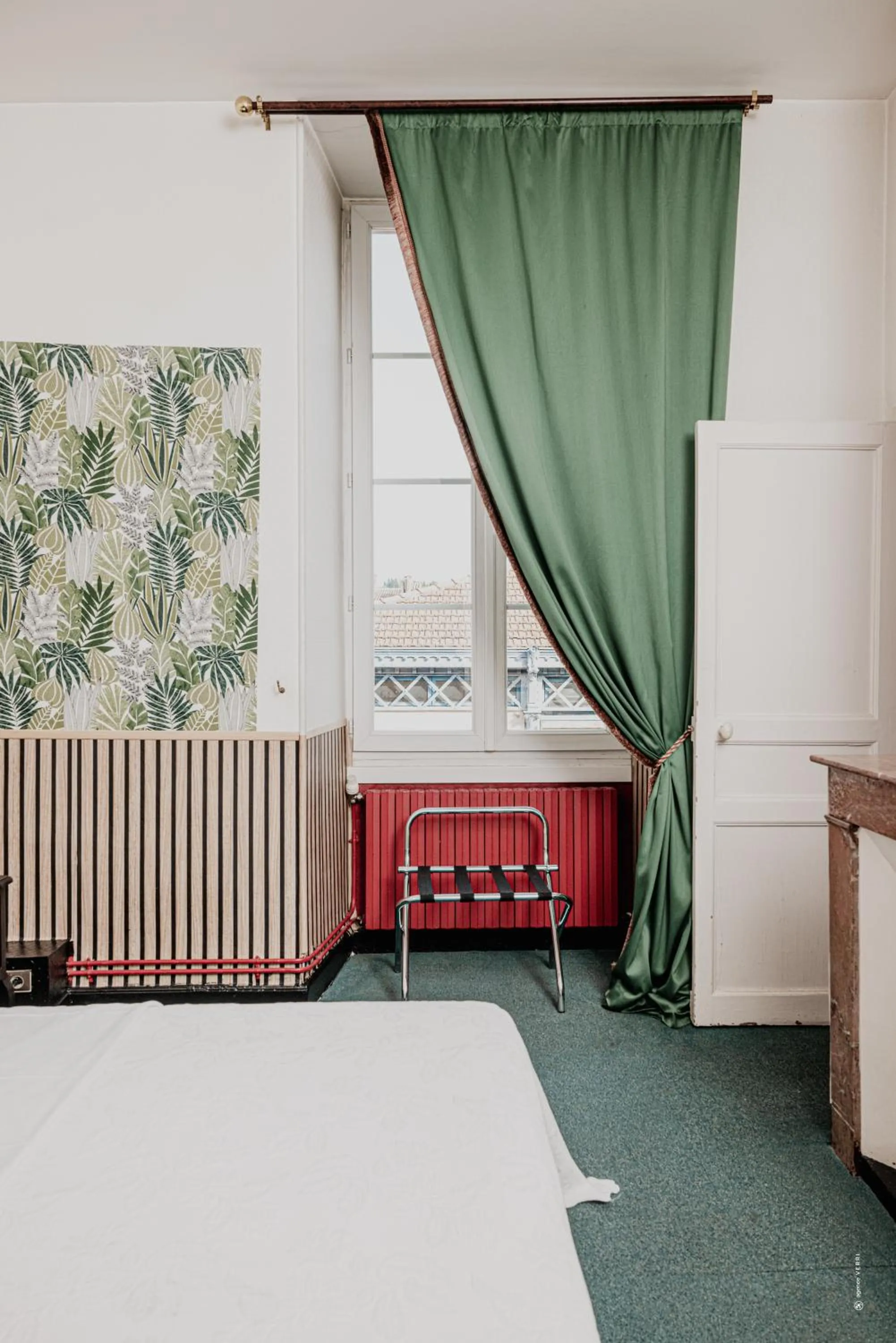 Bed in Hotel Moderne Et Pigeon