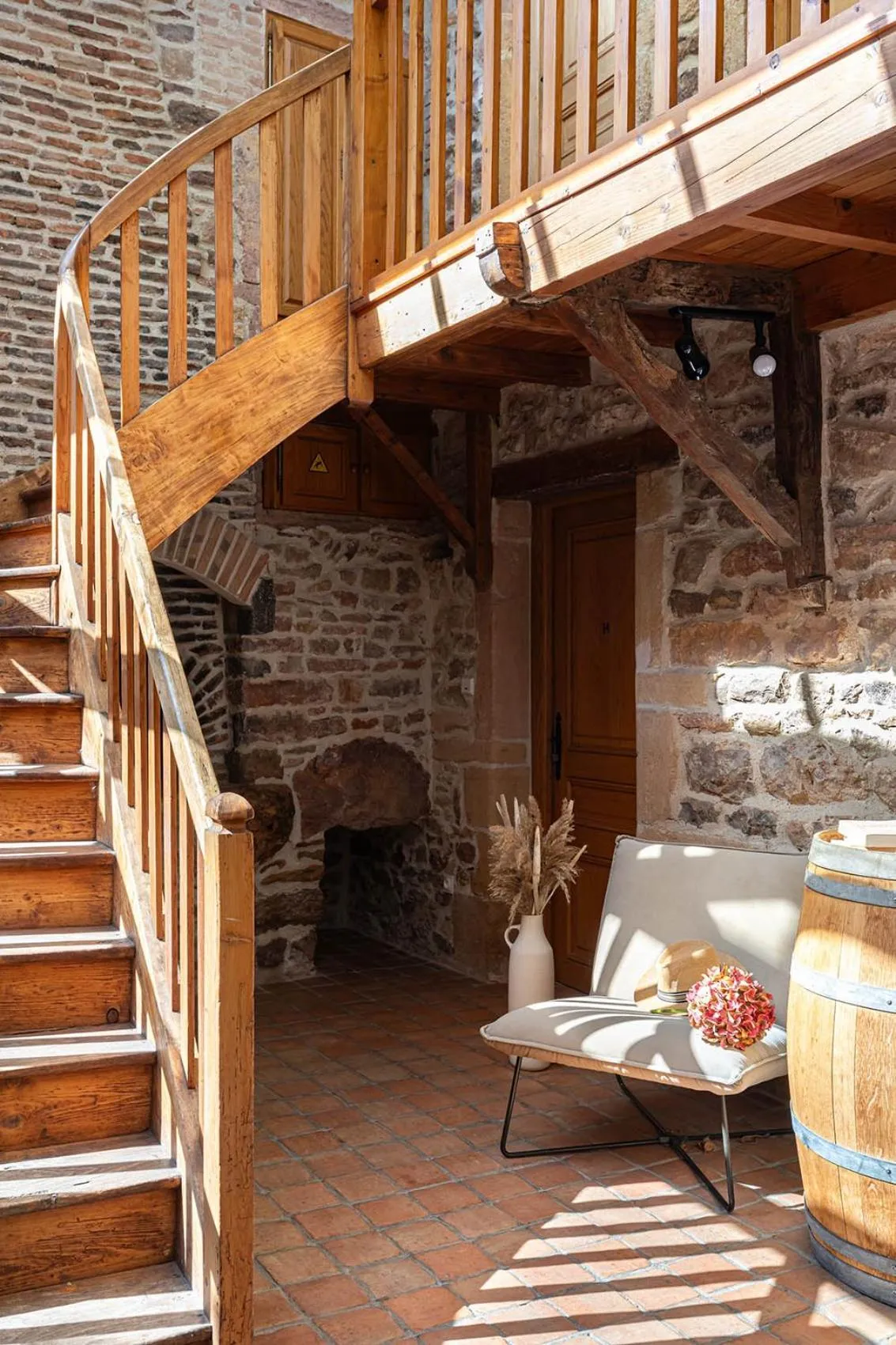 Property building in Contact Hôtels Le Savigny & Spa