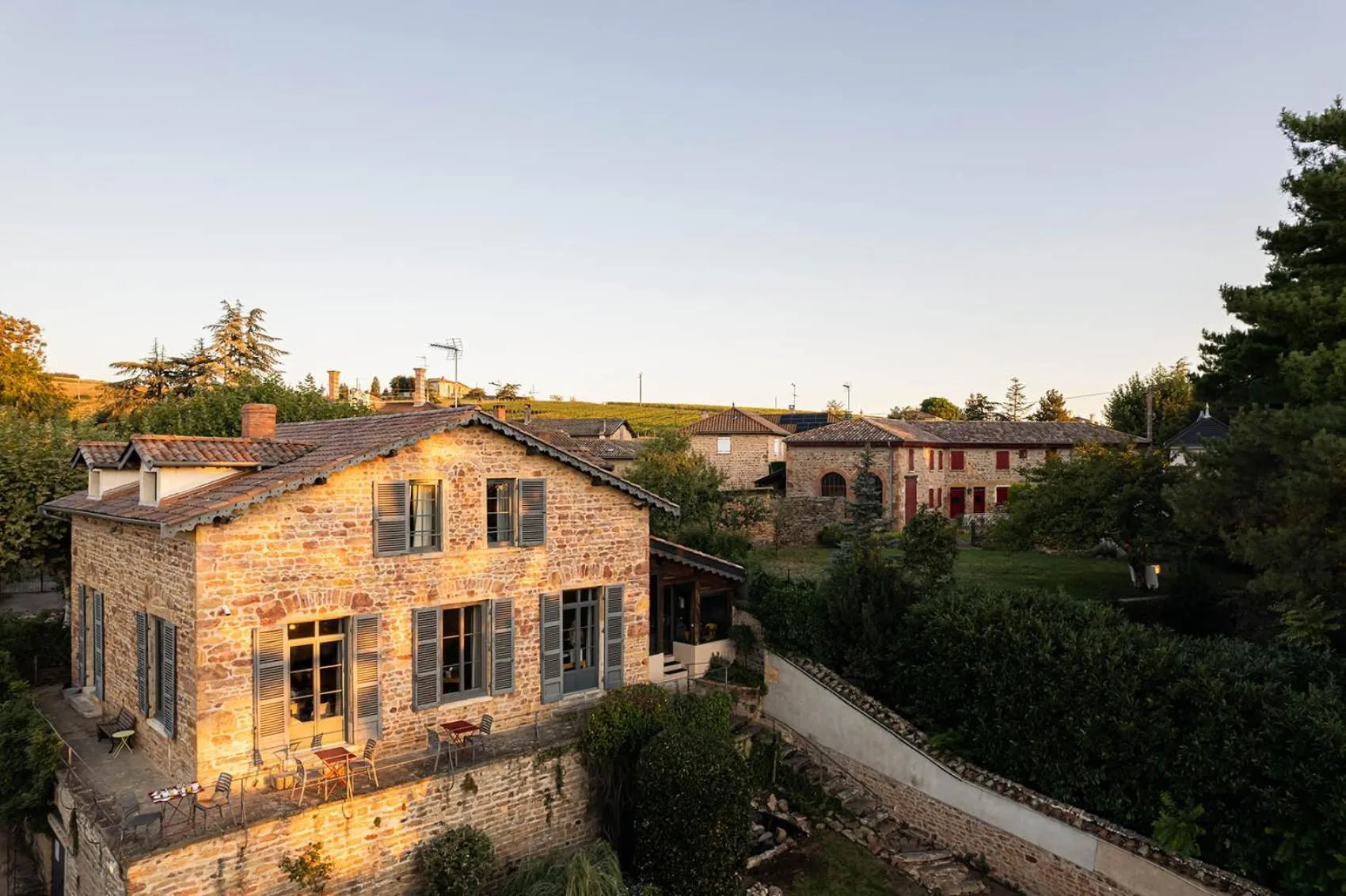 Property building in Contact Hôtels Le Savigny & Spa
