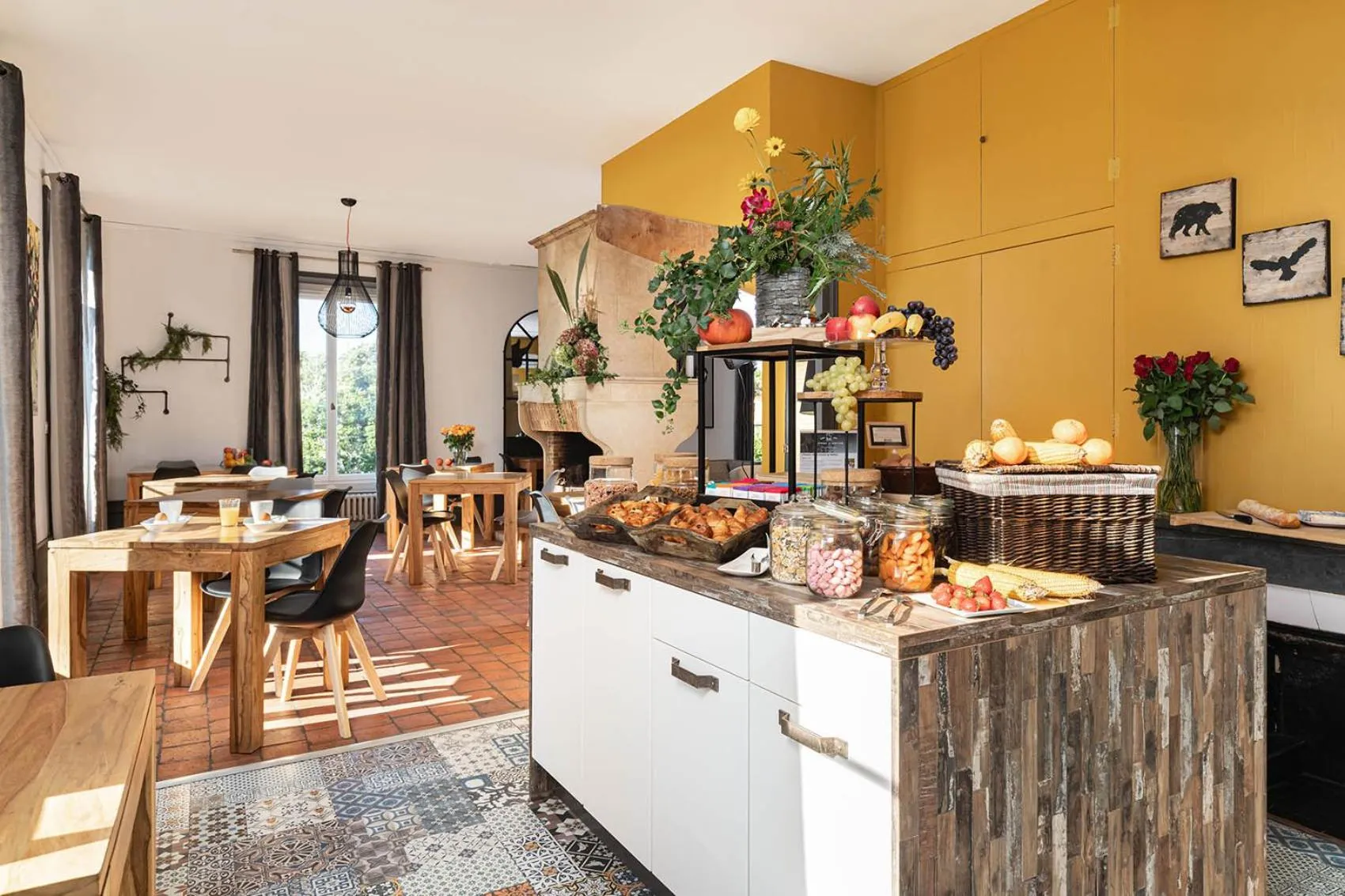 Breakfast in Contact Hôtels Le Savigny & Spa