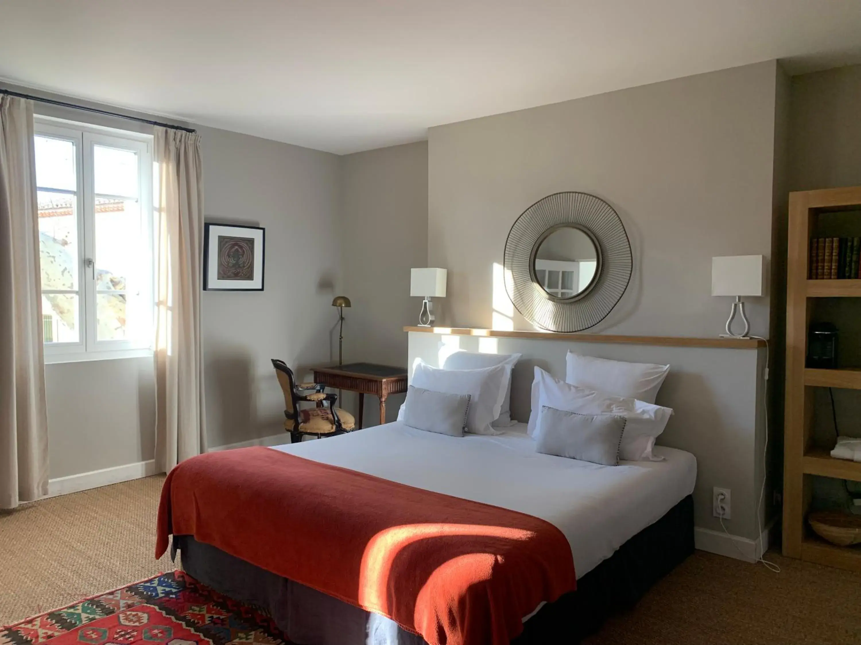 Deluxe King Room in Merci Papa Merci Maman Deluxe King Room in Merci Papa Merci Maman