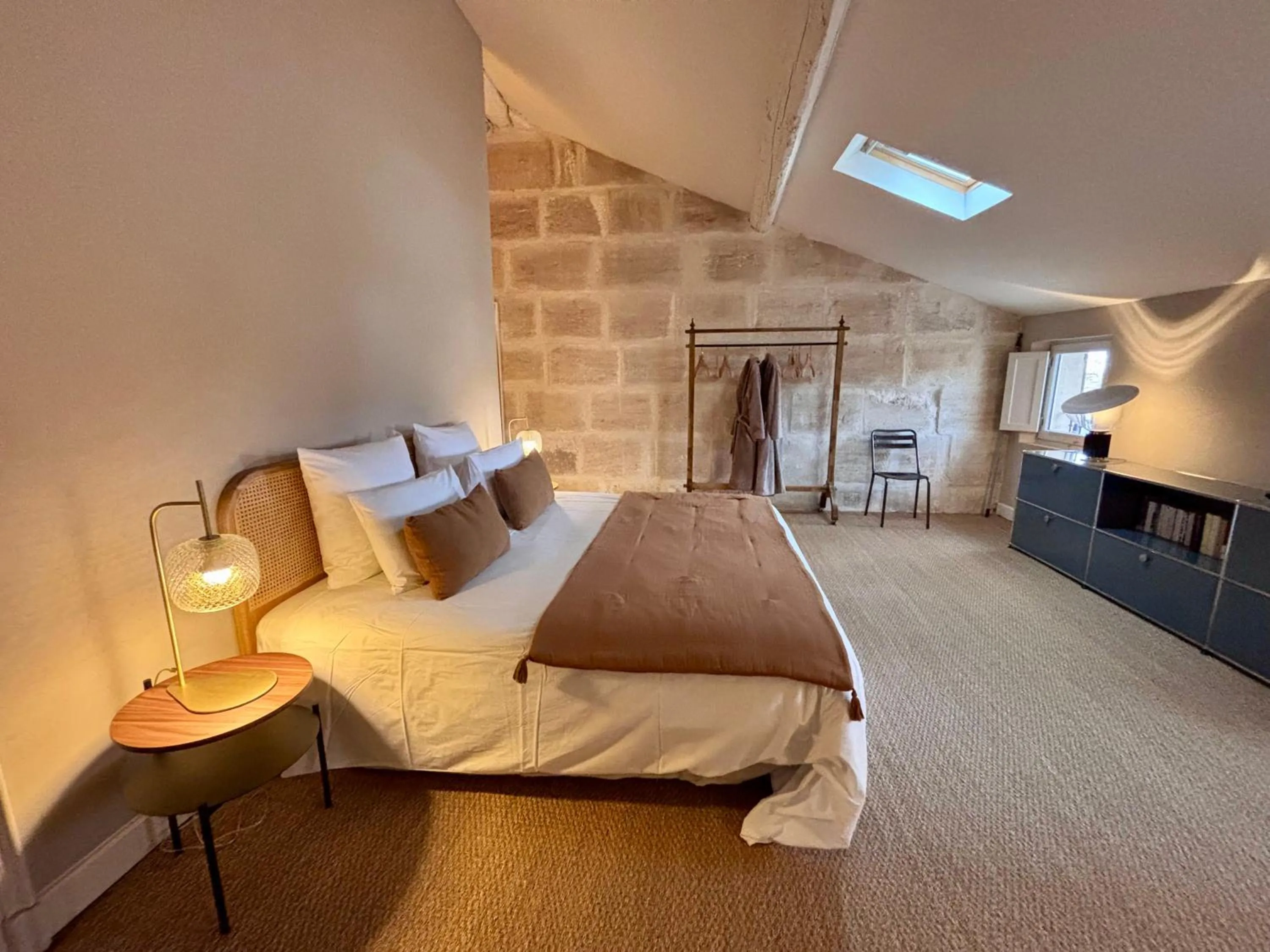 Bedroom, Bed in Merci Papa Merci Maman