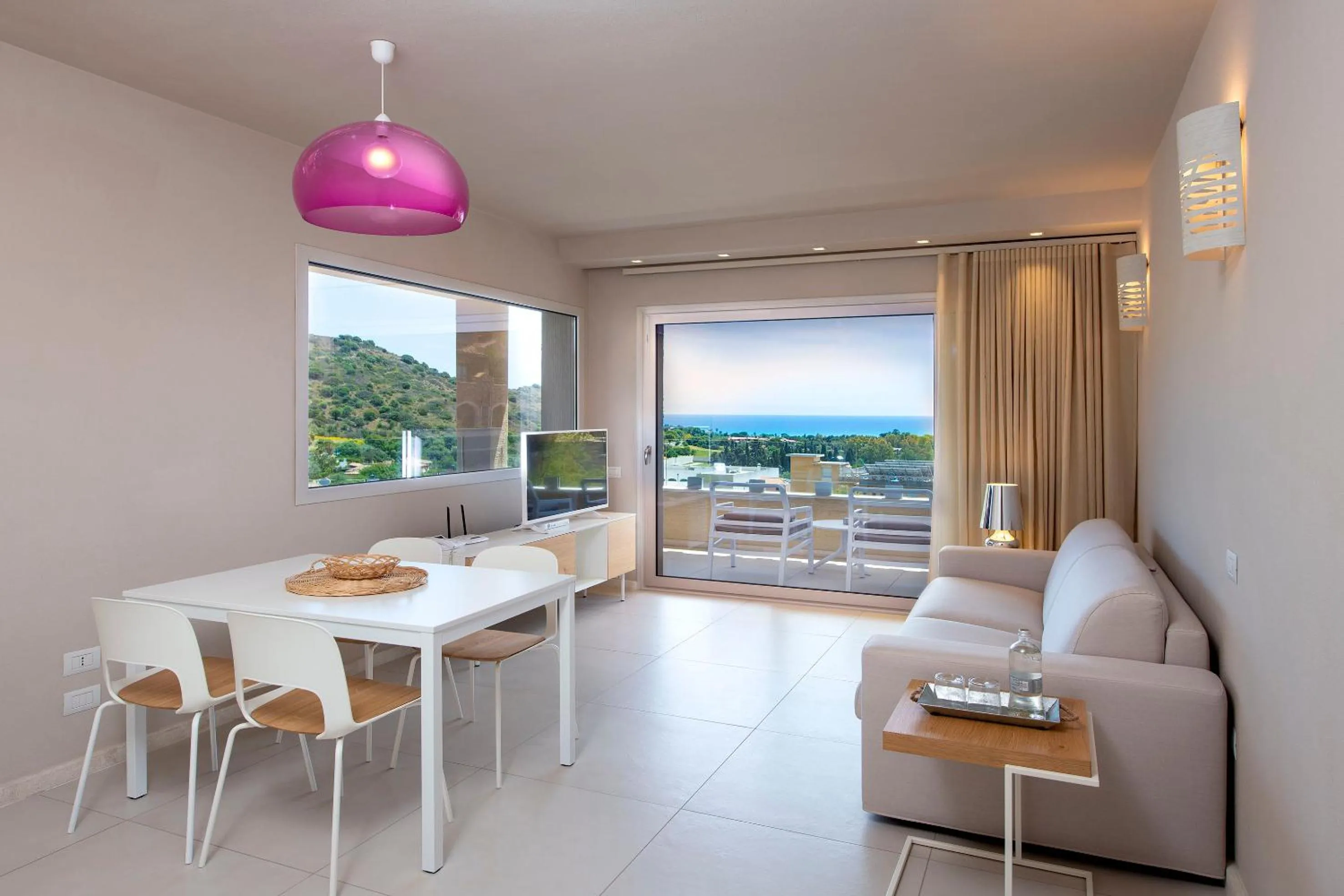 TV and multimedia in Domu Simius Life Style Hotel