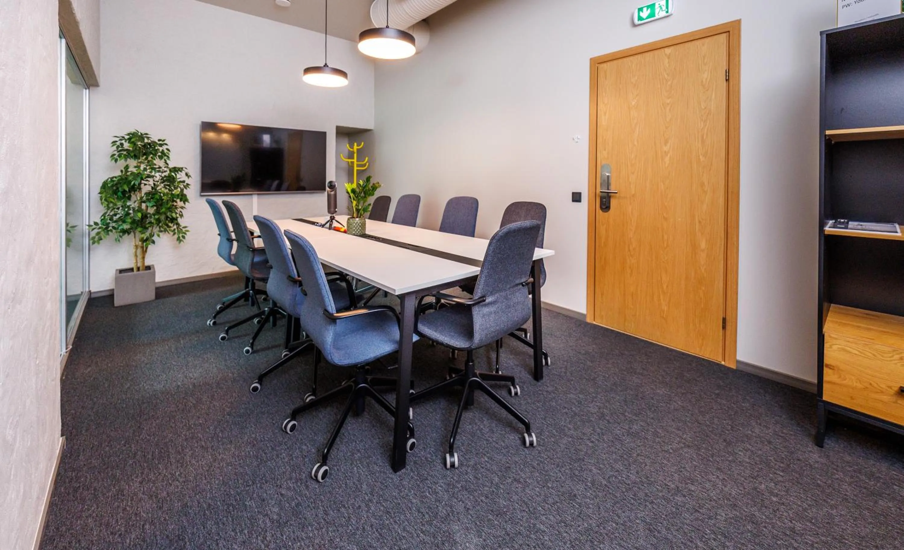 Business facilities in Go Hotel Shnelli