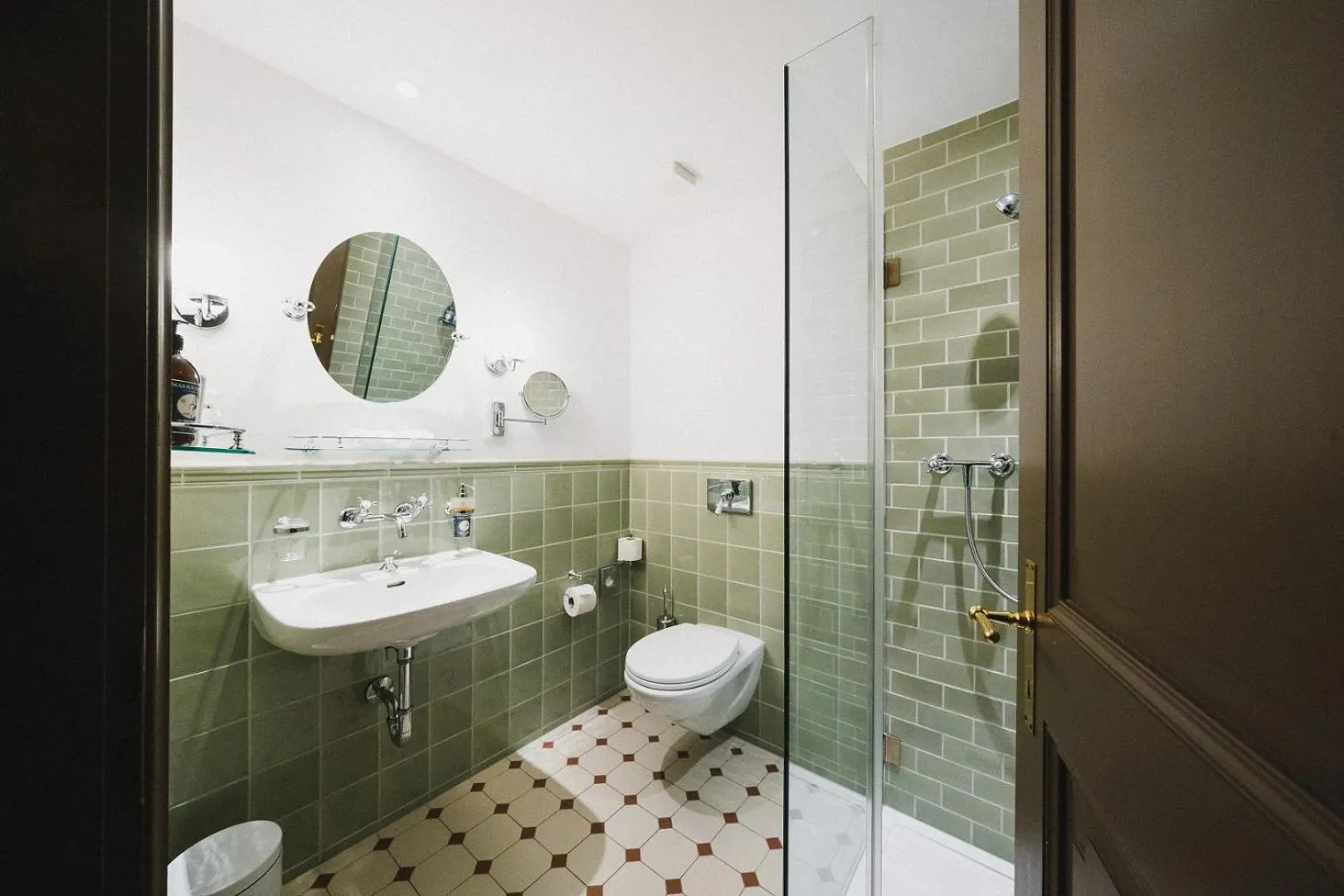 Deluxe double room with forest view - single occupancy in Grandhotel Giessbach