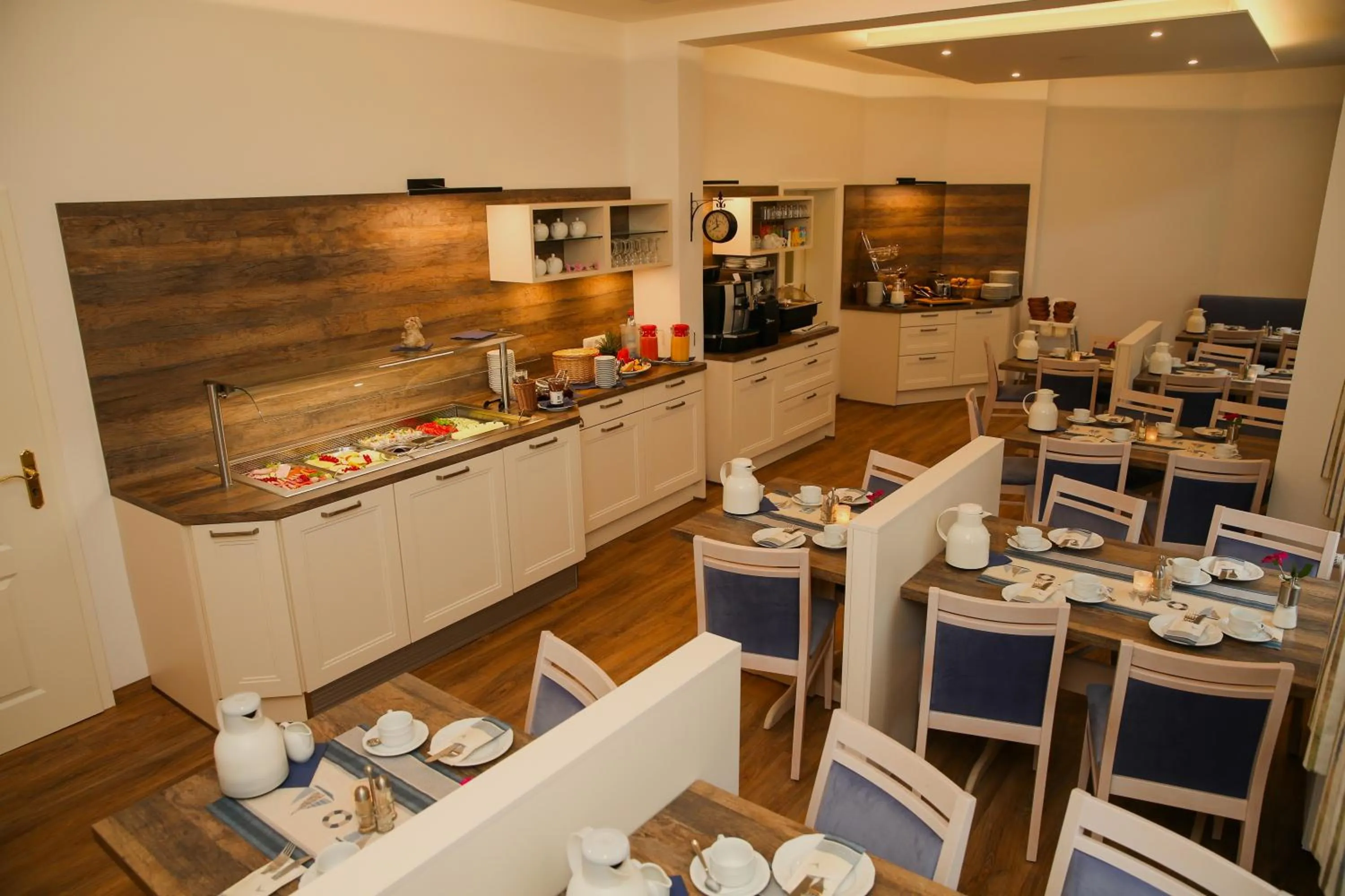 Breakfast in Hotel Esplanade Garni