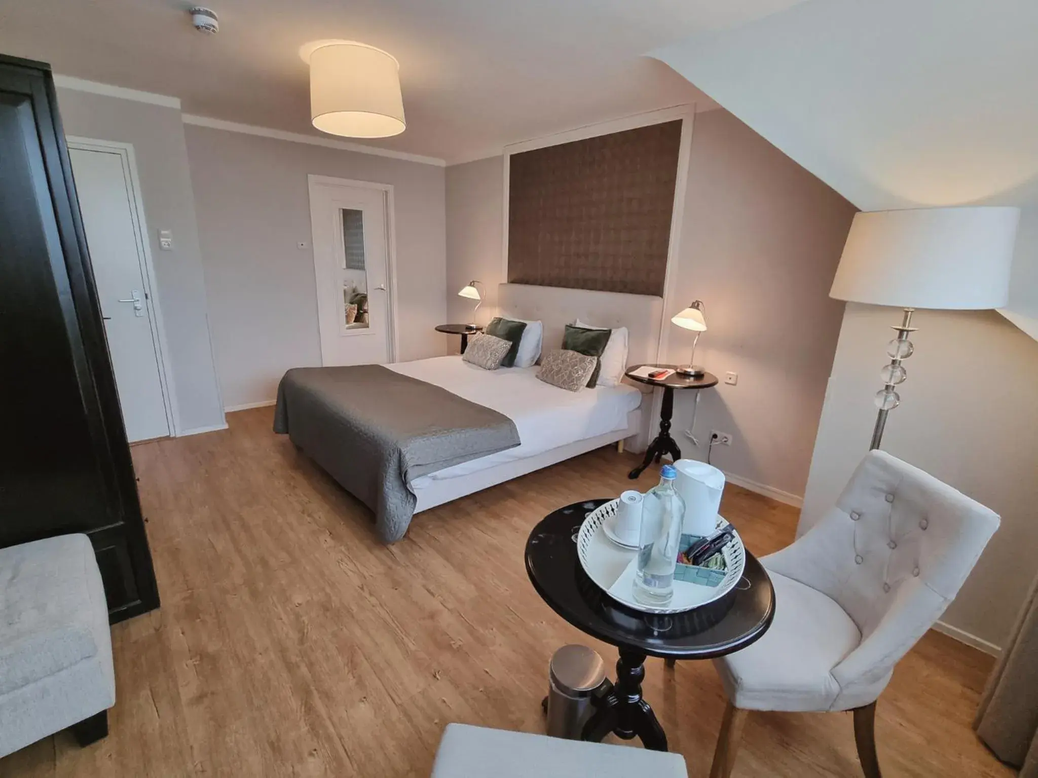 Double Room with Garden View in Hotel Brull Double Room with Garden View in Hotel Brull