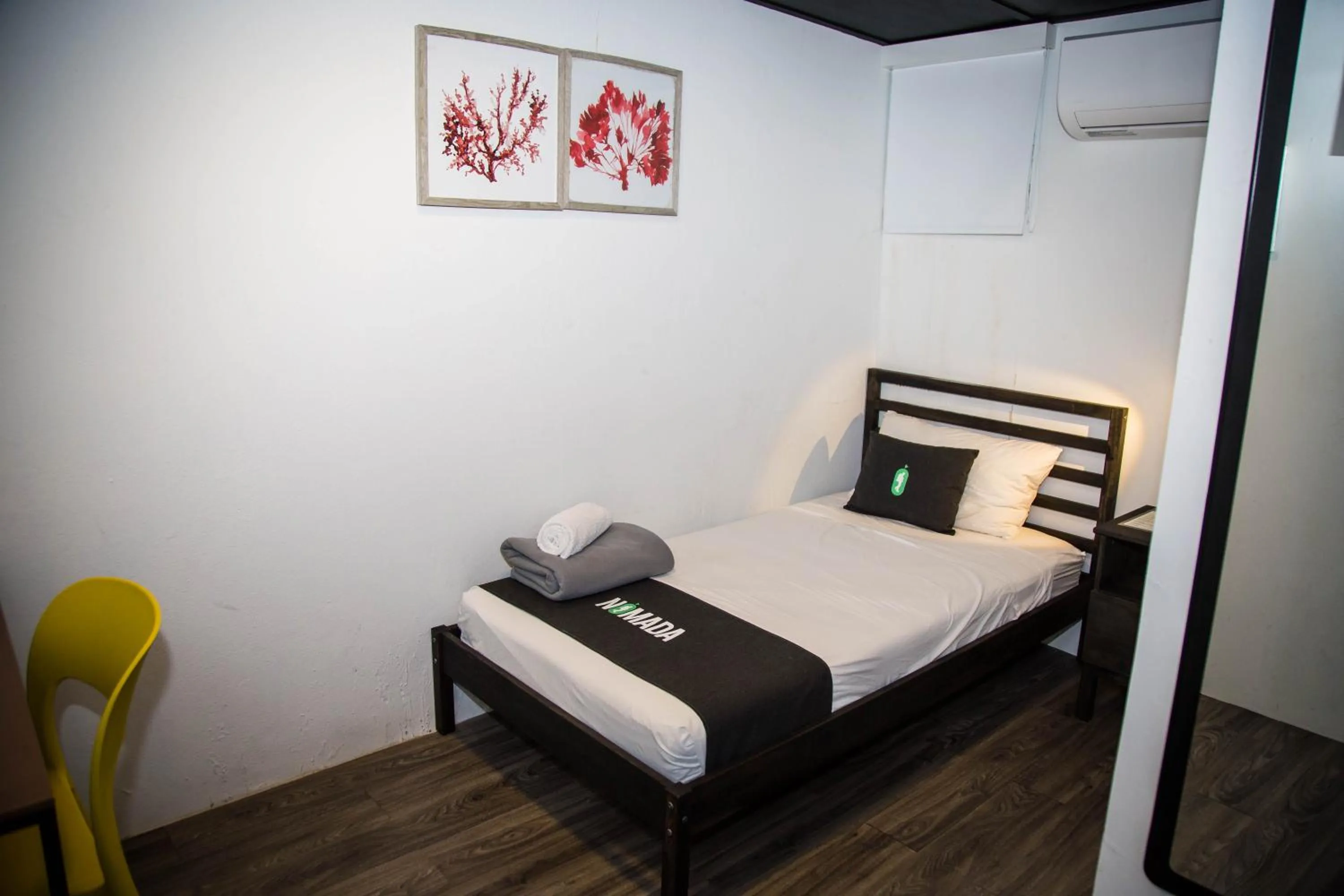 Bed in Nomada Urban Beach Hostel- Calle Loiza