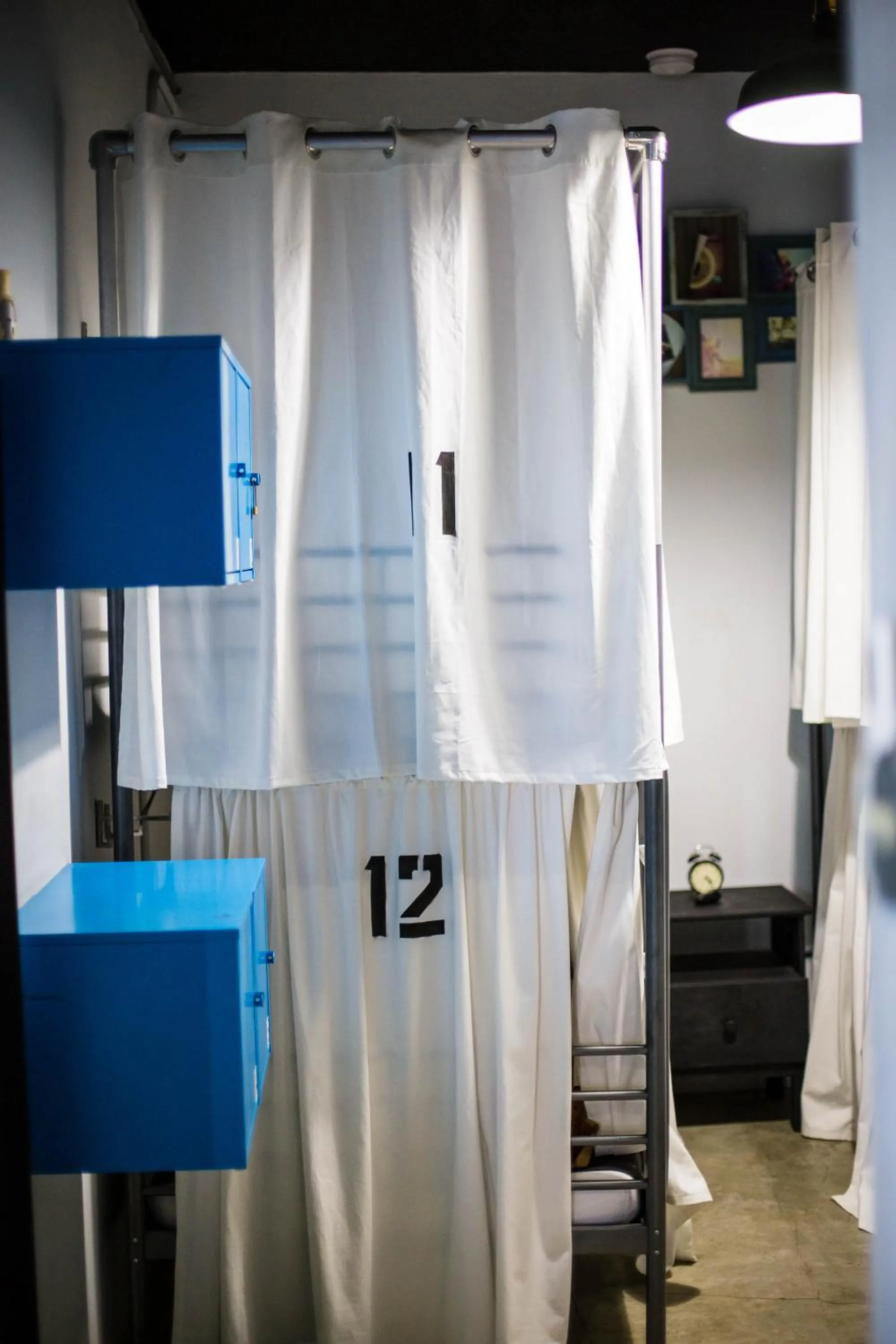 Bedroom in Nomada Urban Beach Hostel- Calle Loiza
