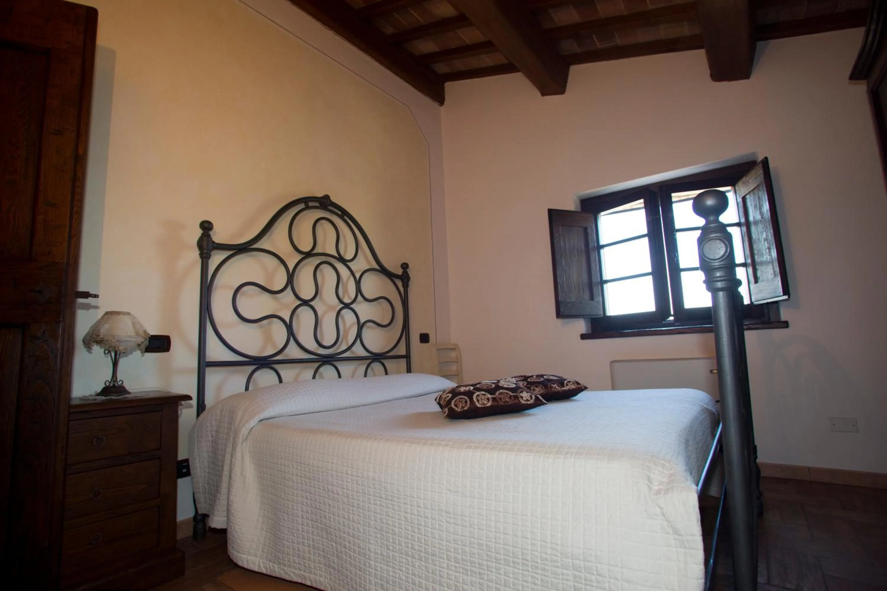 Bedroom, Bed in Terre Del Cantico Country House