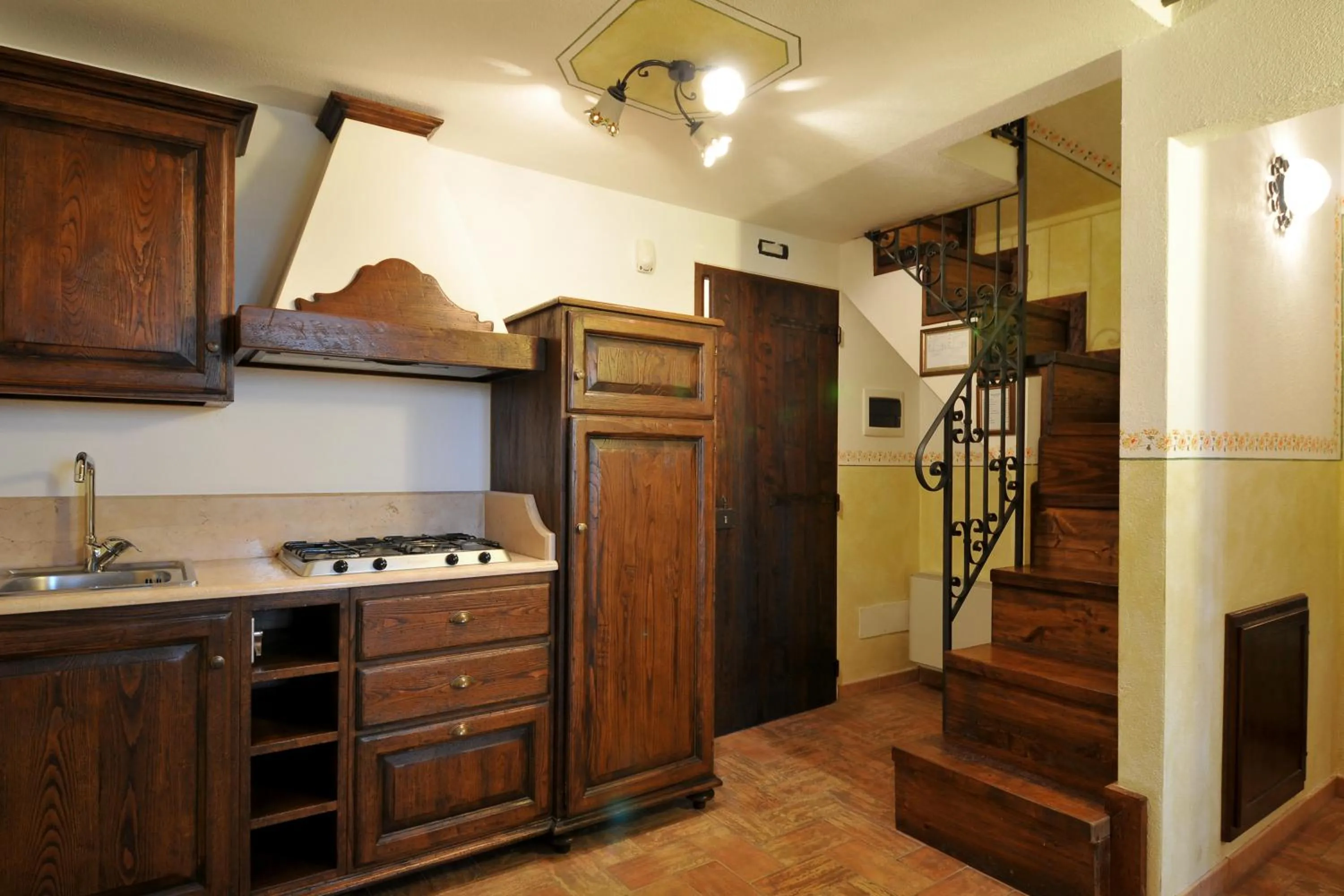 Kitchen or kitchenette in Terre Del Cantico Country House