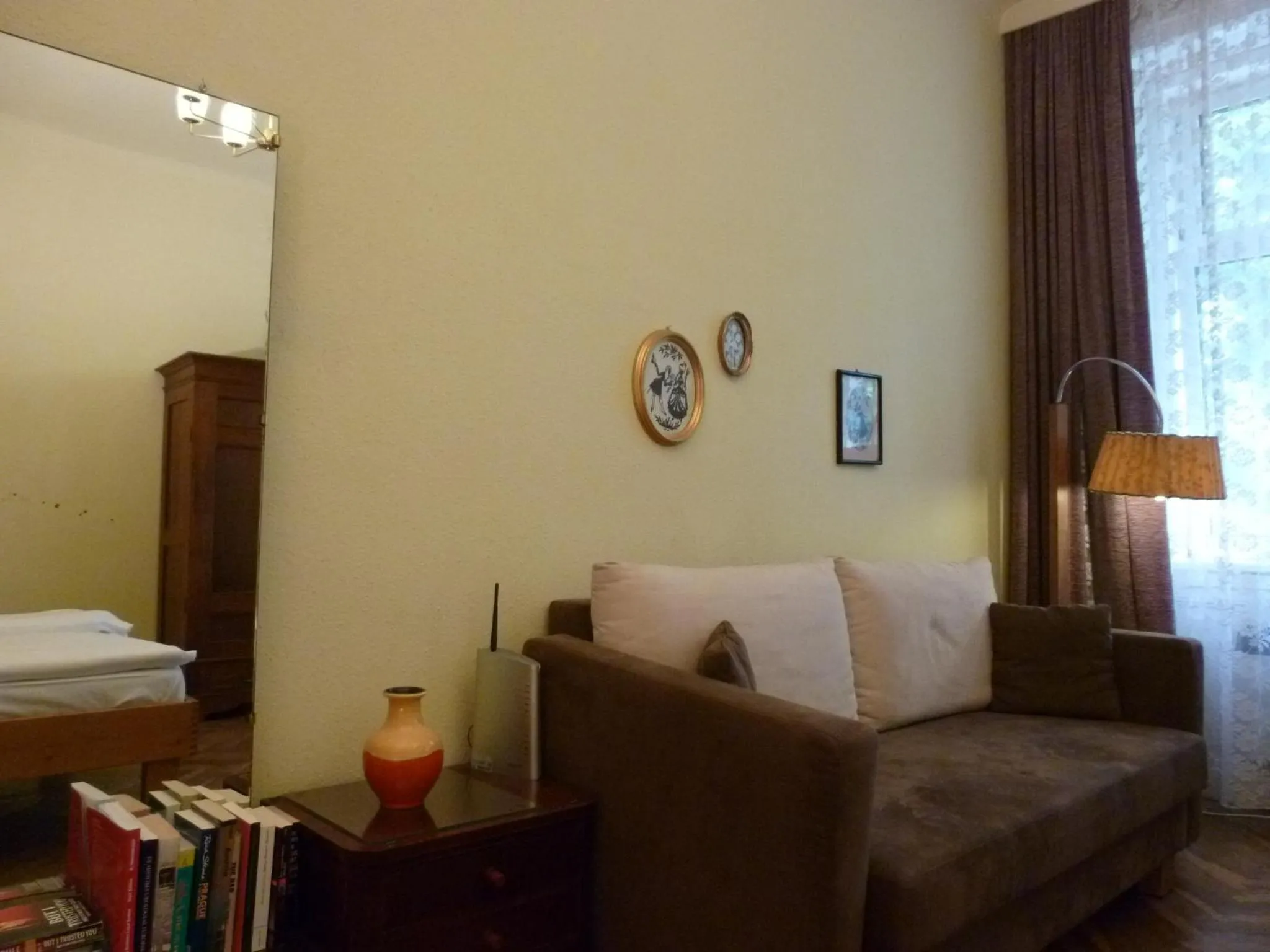 Seating area, Bed in Haus Max