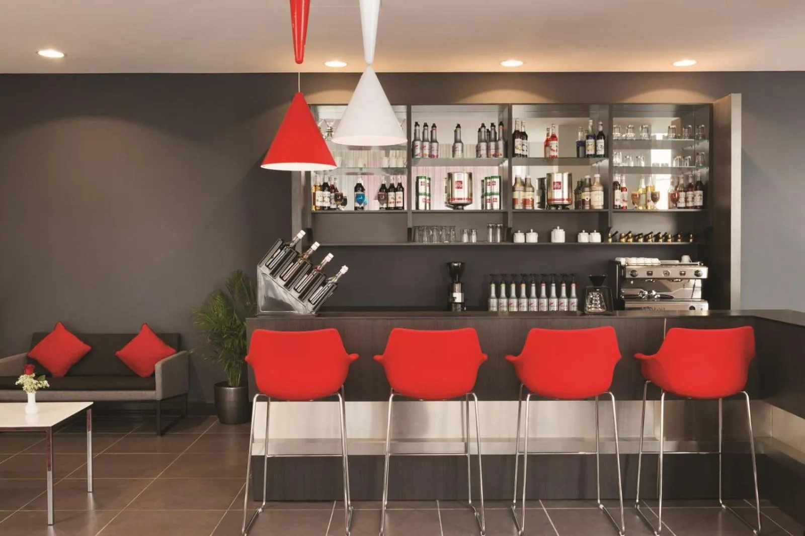 Lounge or bar in Ramada Encore Al Khobar Olaya