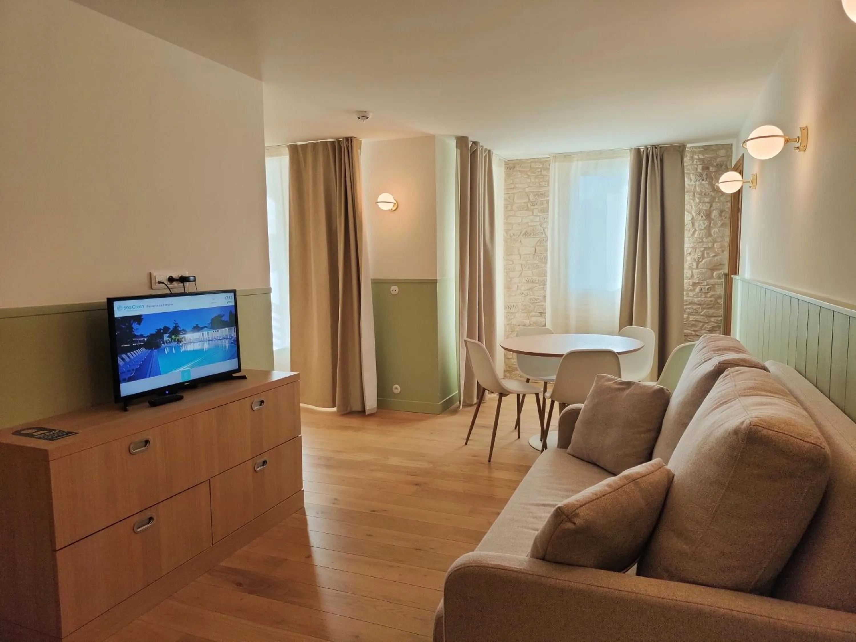 Living room in Hôtel Les Grenettes