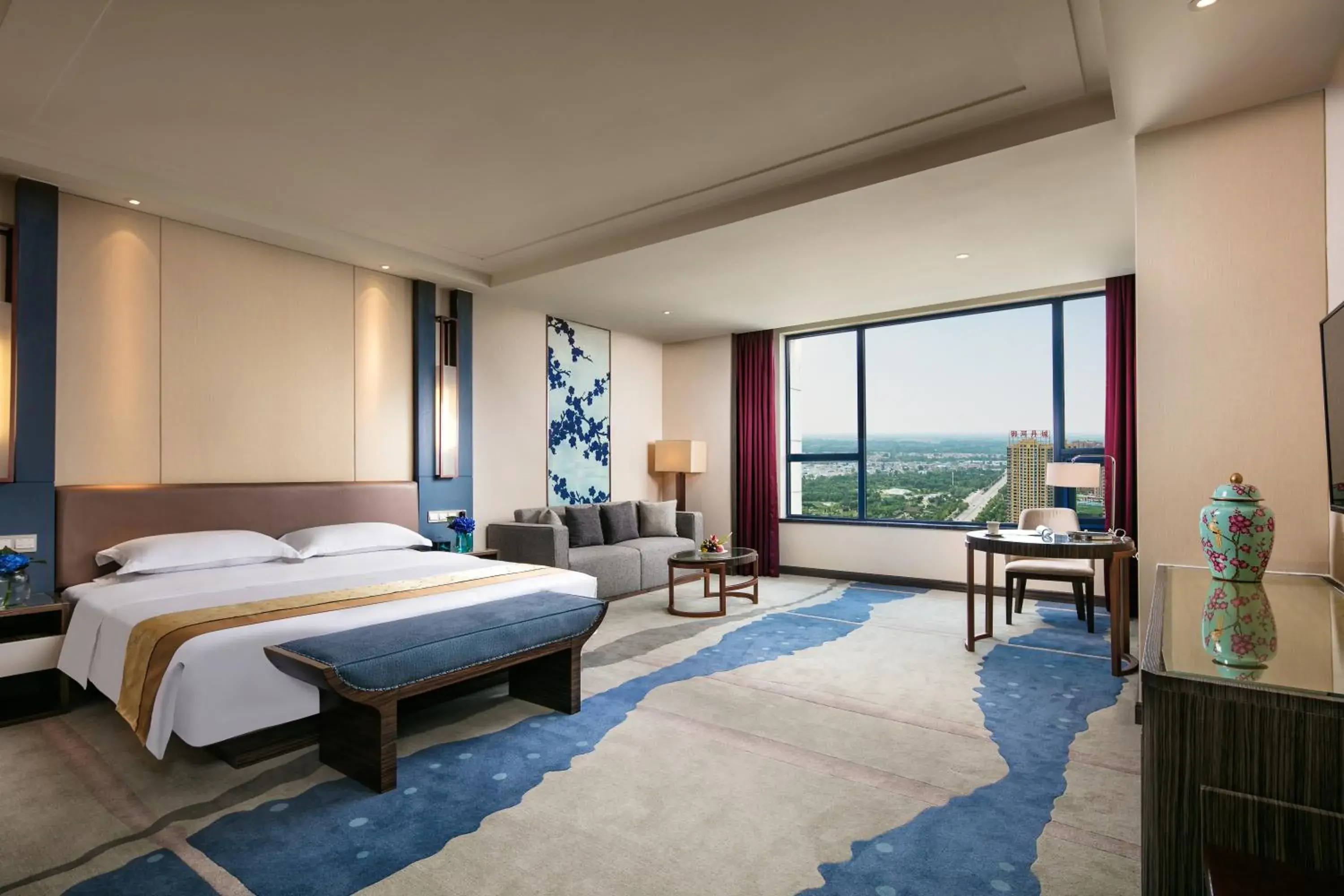 Deluxe King Non-Smoking in Ramada Heze Deluxe King Non-Smoking in Ramada Heze