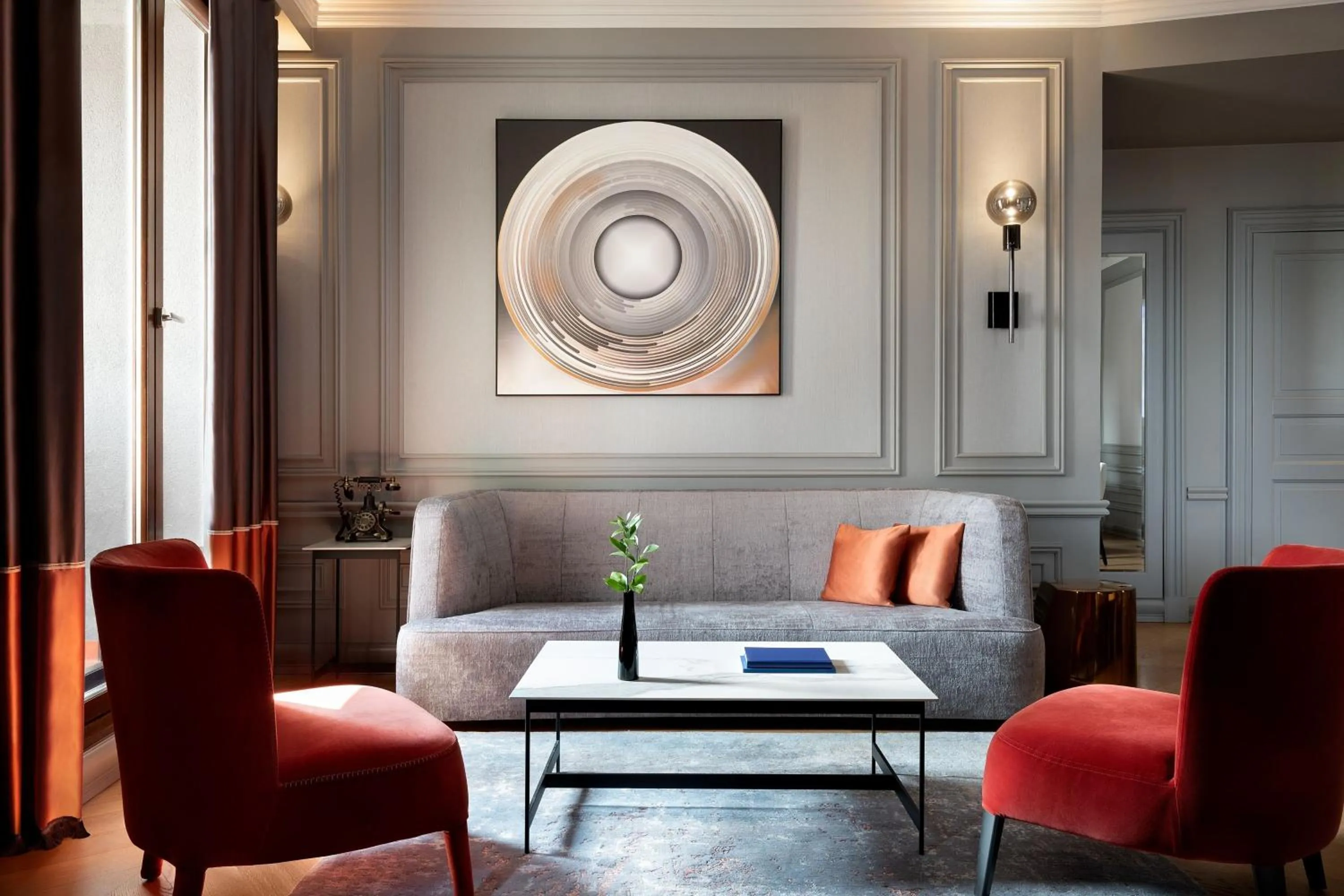 Bedroom in Hotel Telegraaf, Autograph Collection