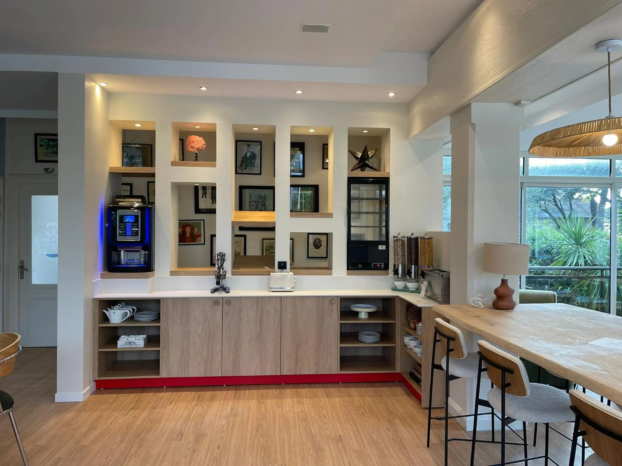 Breakfast in The Originals Boutique Hôtel La Villa Ouest & Spa