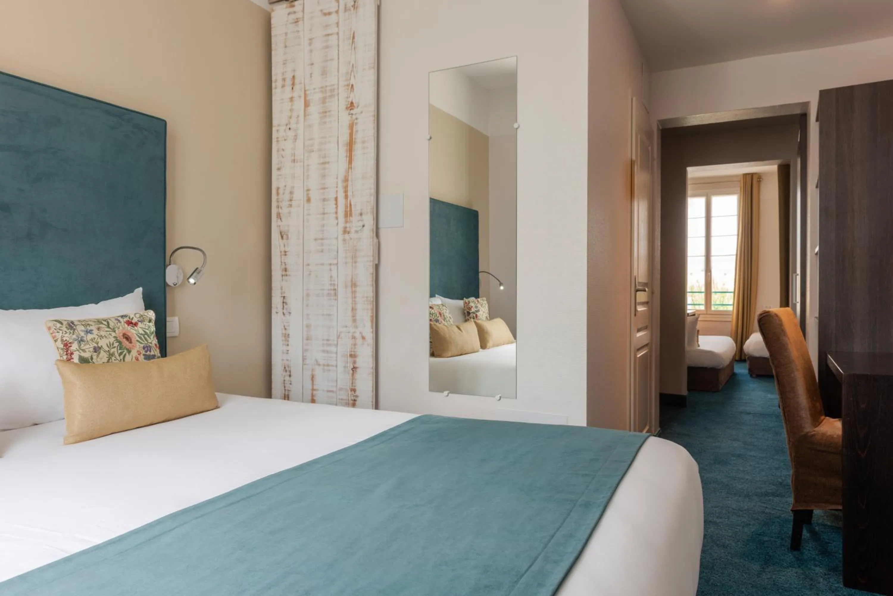 Family, Bed in The Originals Boutique Hôtel La Villa Ouest & Spa