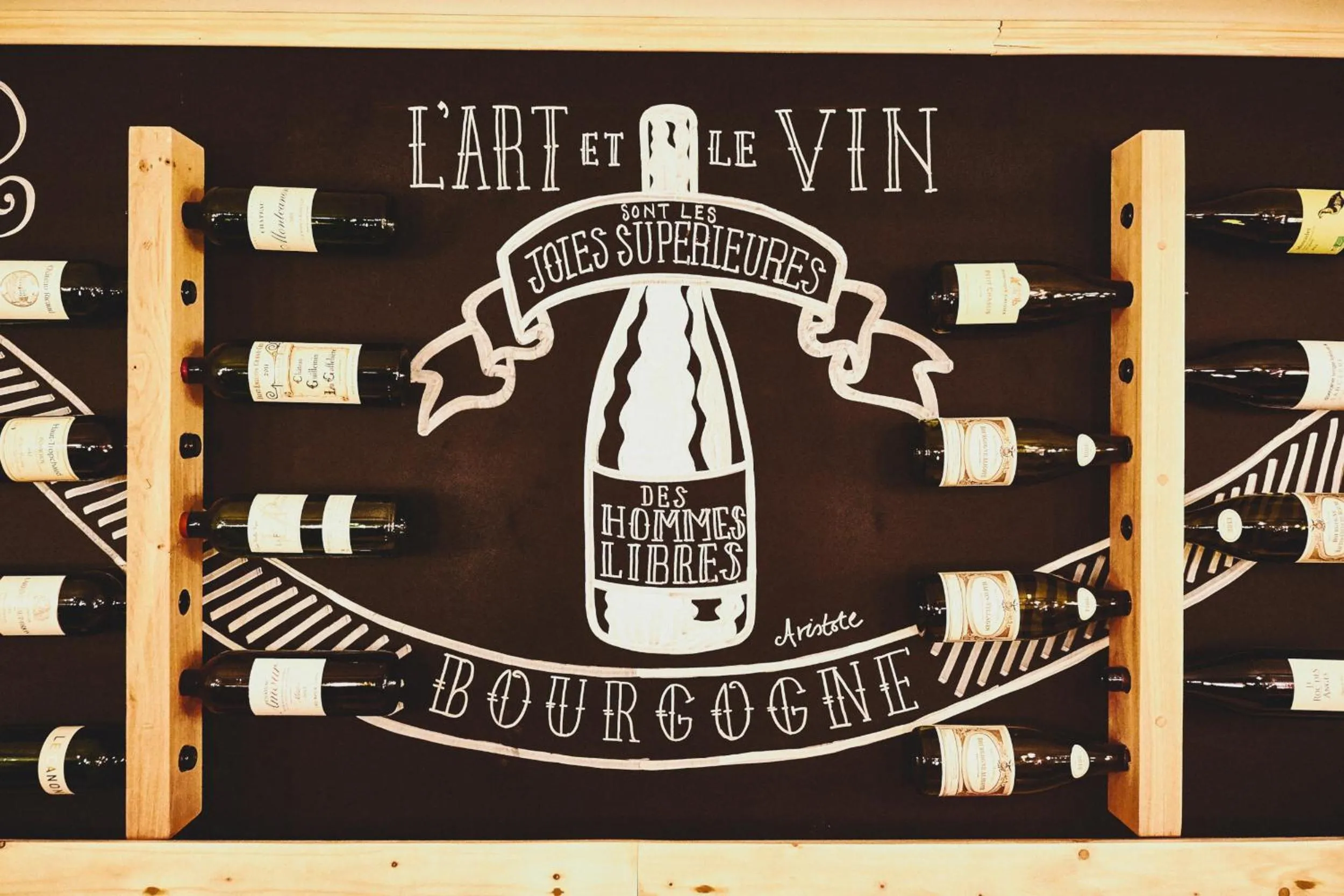 Lounge or bar in The Originals Boutique Hôtel La Villa Ouest & Spa