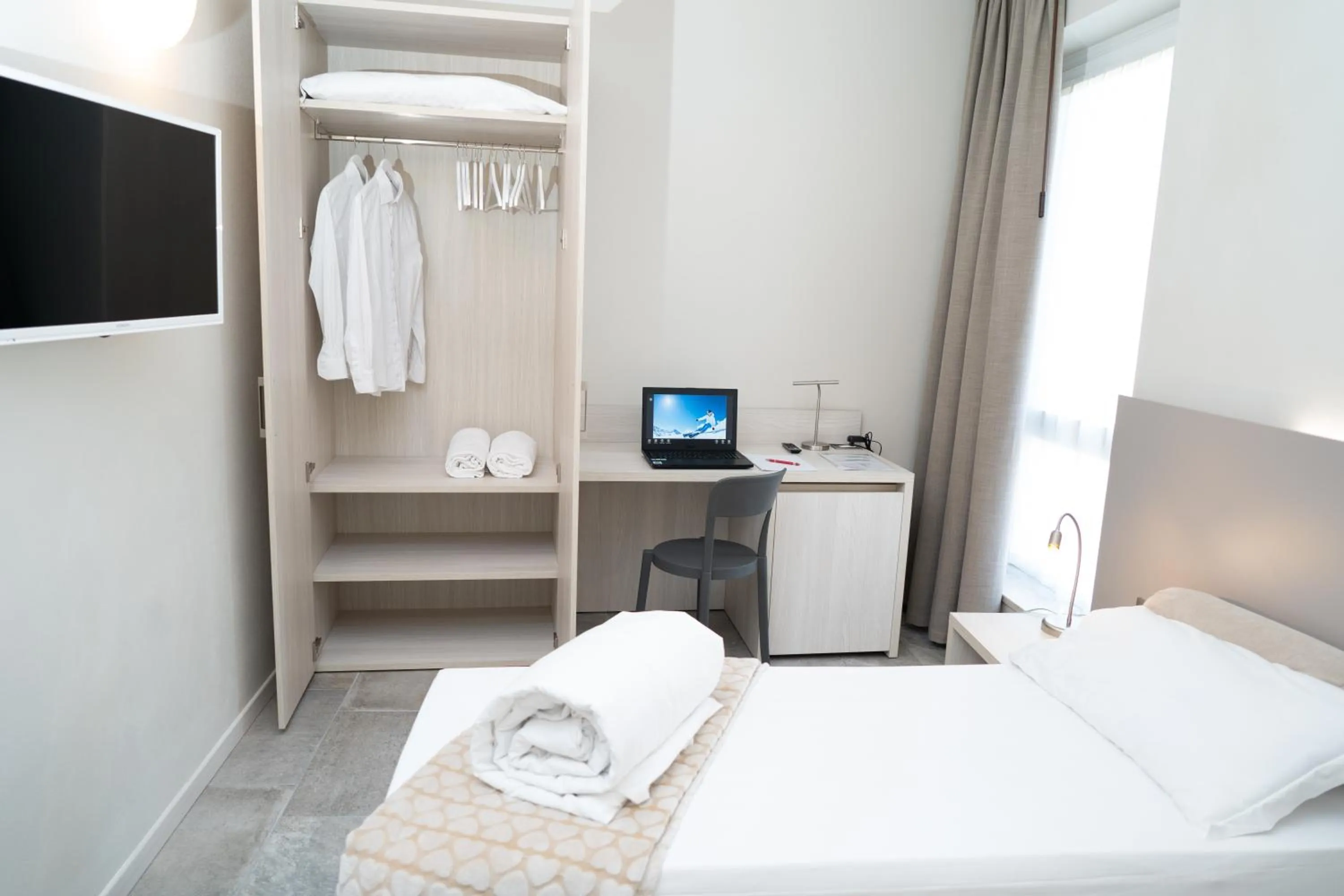 Photo of the whole room, Bed in Hotel Europa