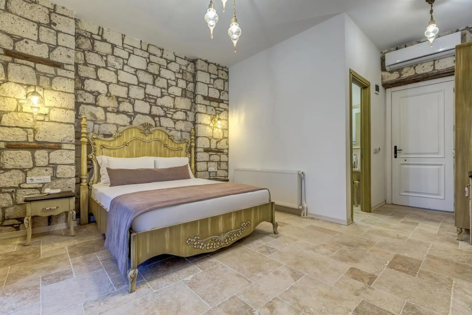 Bed in Bel Canto Alaçatı Hotel