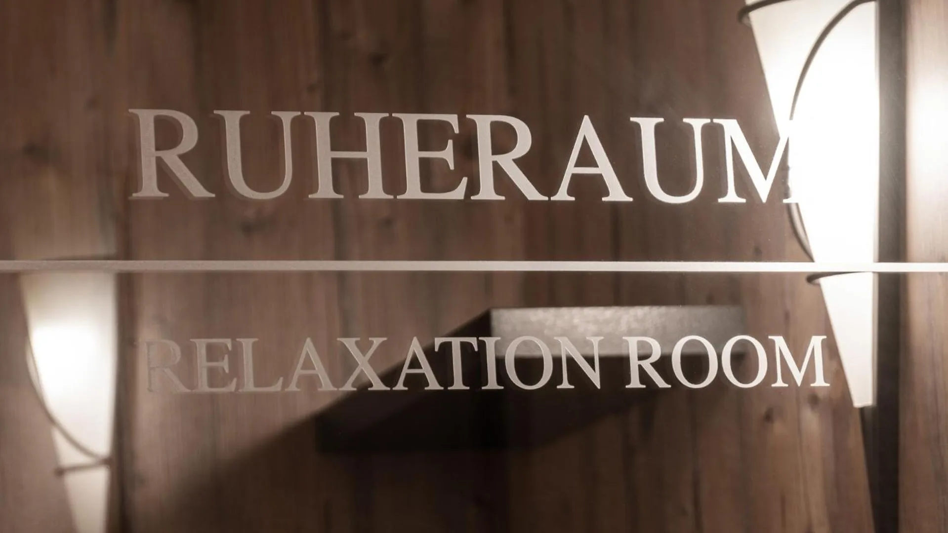 Swimming pool in Panorama Appartements