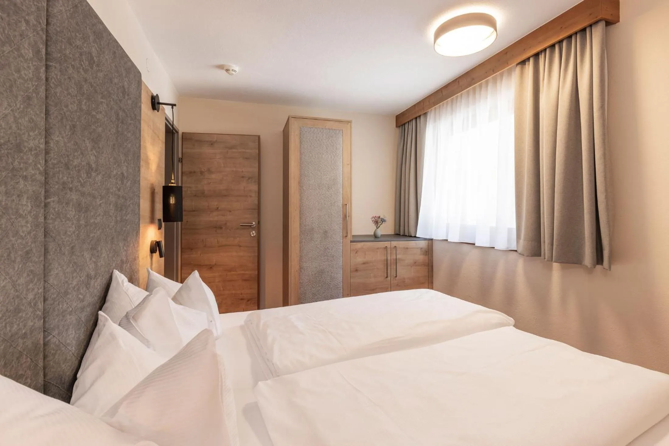 Bedroom, Bed in Panorama Appartements