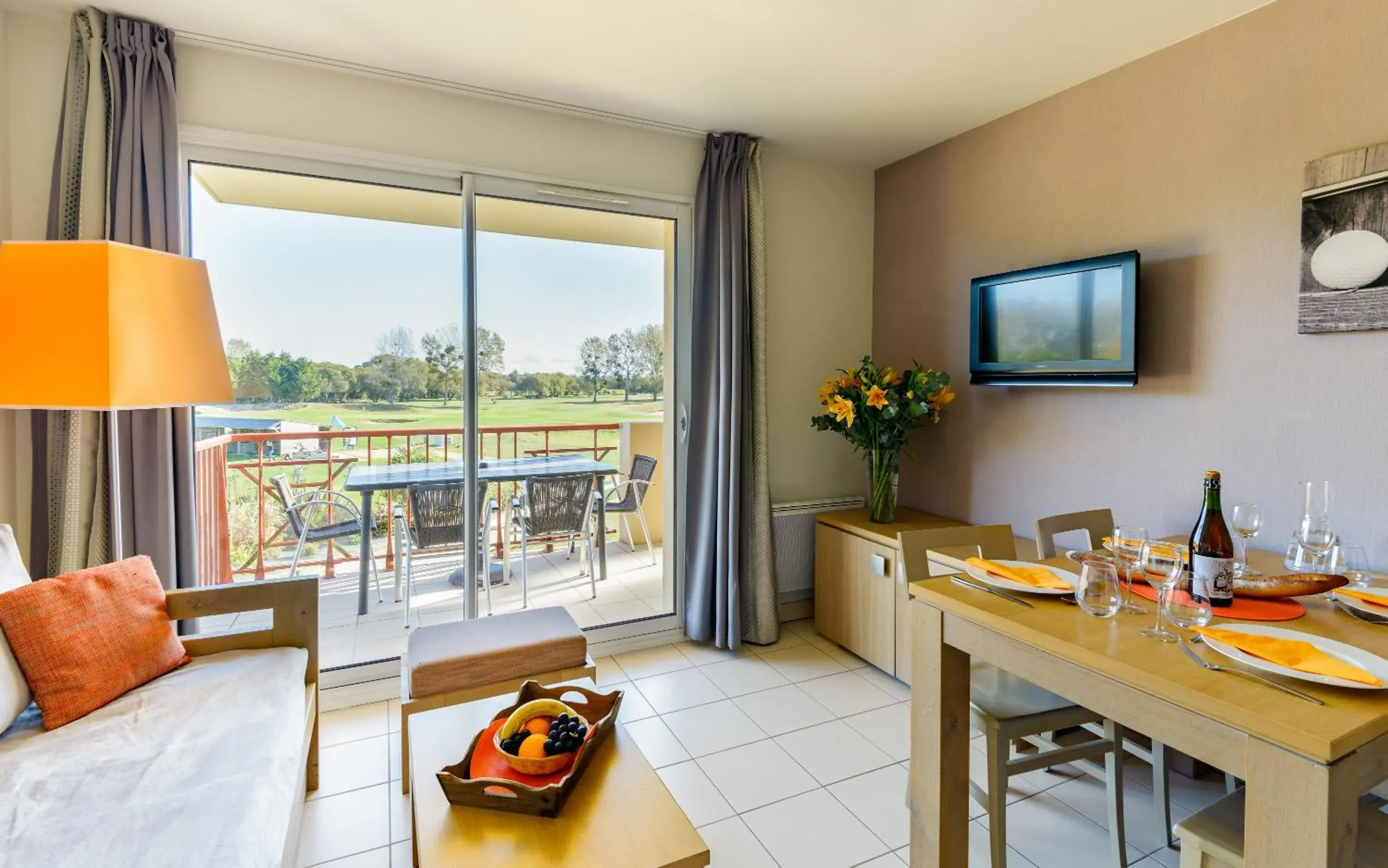 One-Bedroom Apartment (4 Adults) in Lagrange Vacances Cap Green One-Bedroom Apartment (4 Adults) in Lagrange Vacances Cap Green