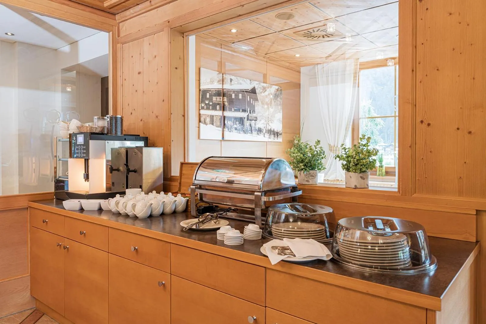 Breakfast in Hotel Roslehen