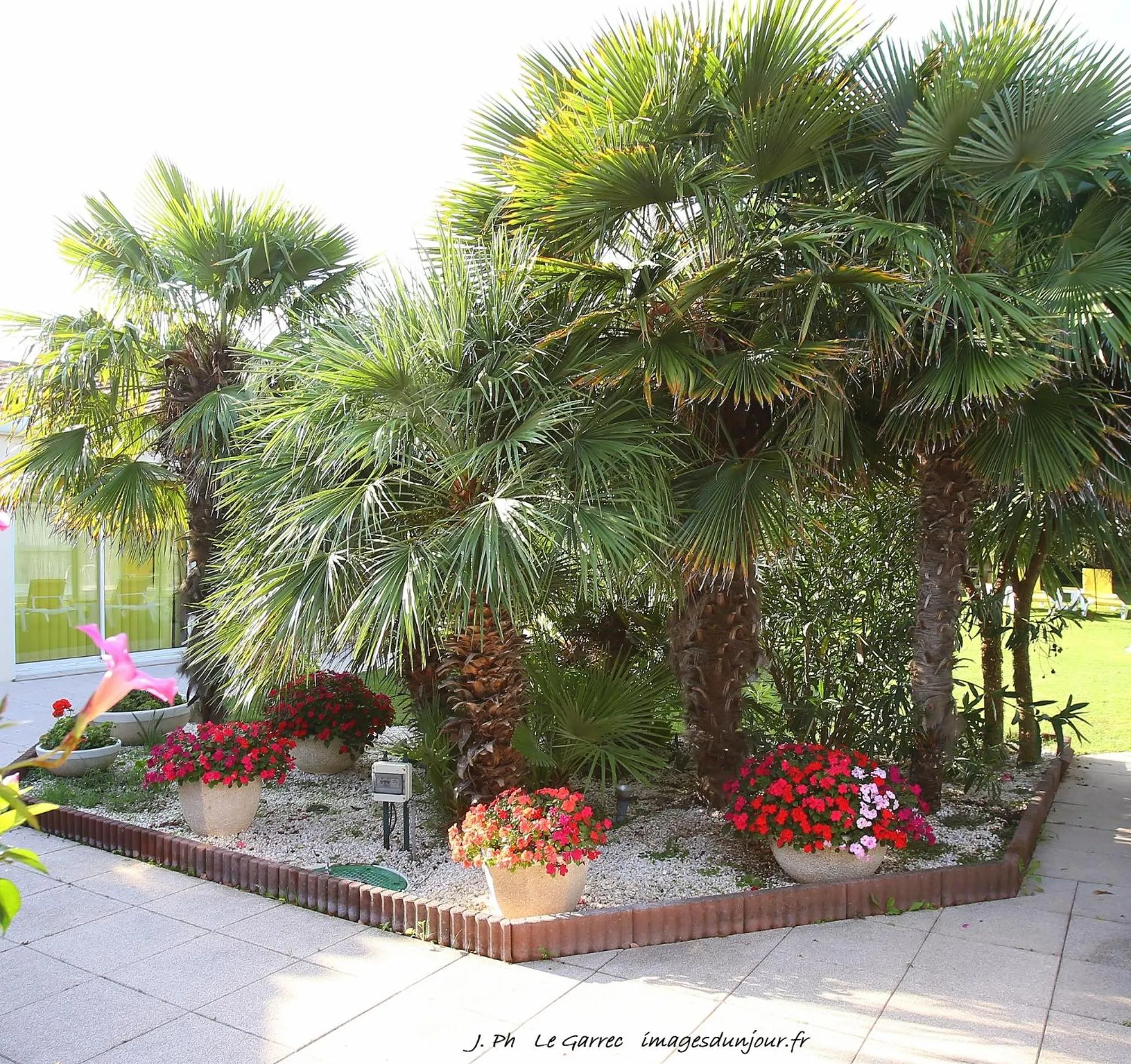 Property building in Locatlantique