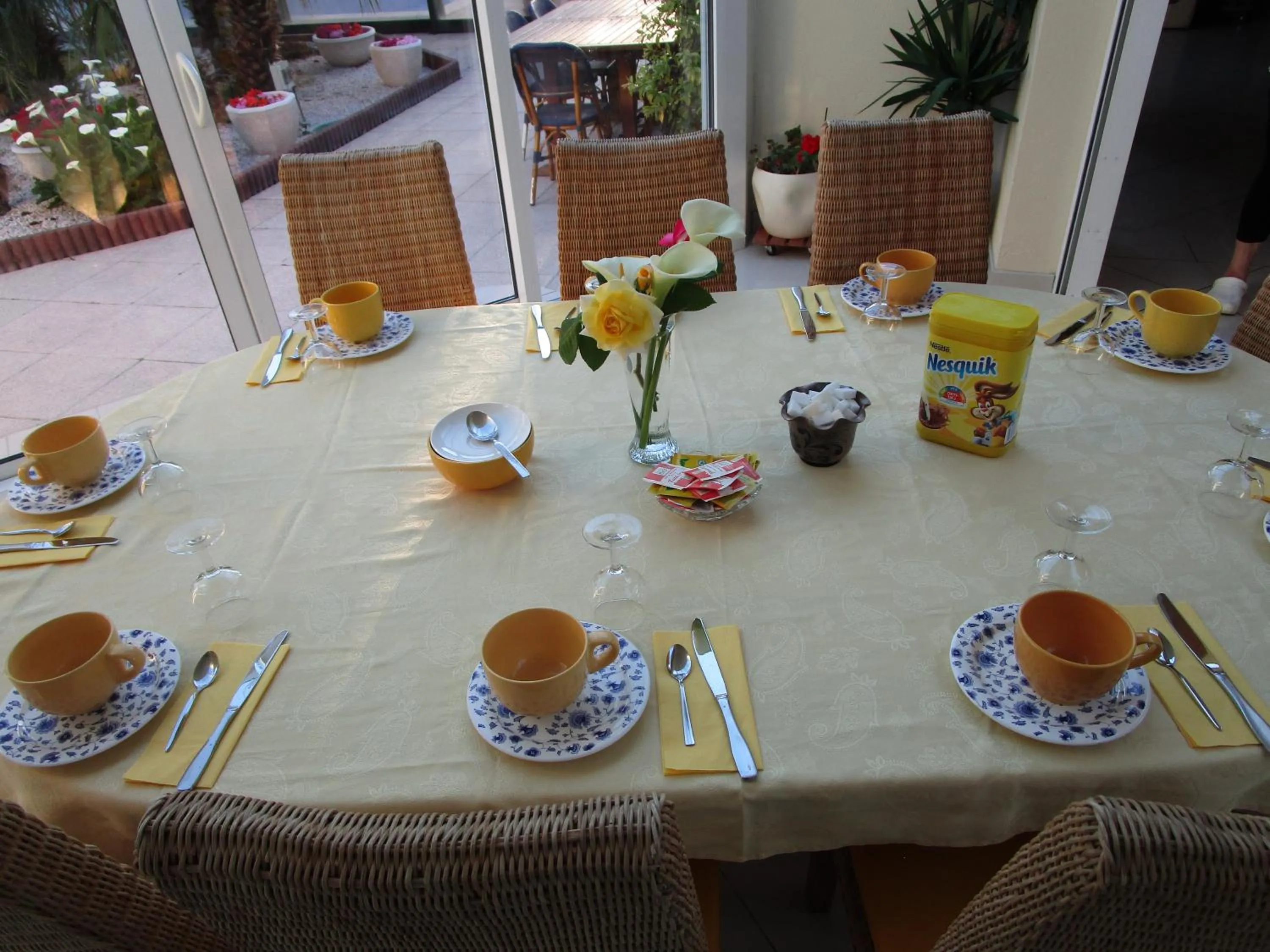 Continental breakfast in Locatlantique