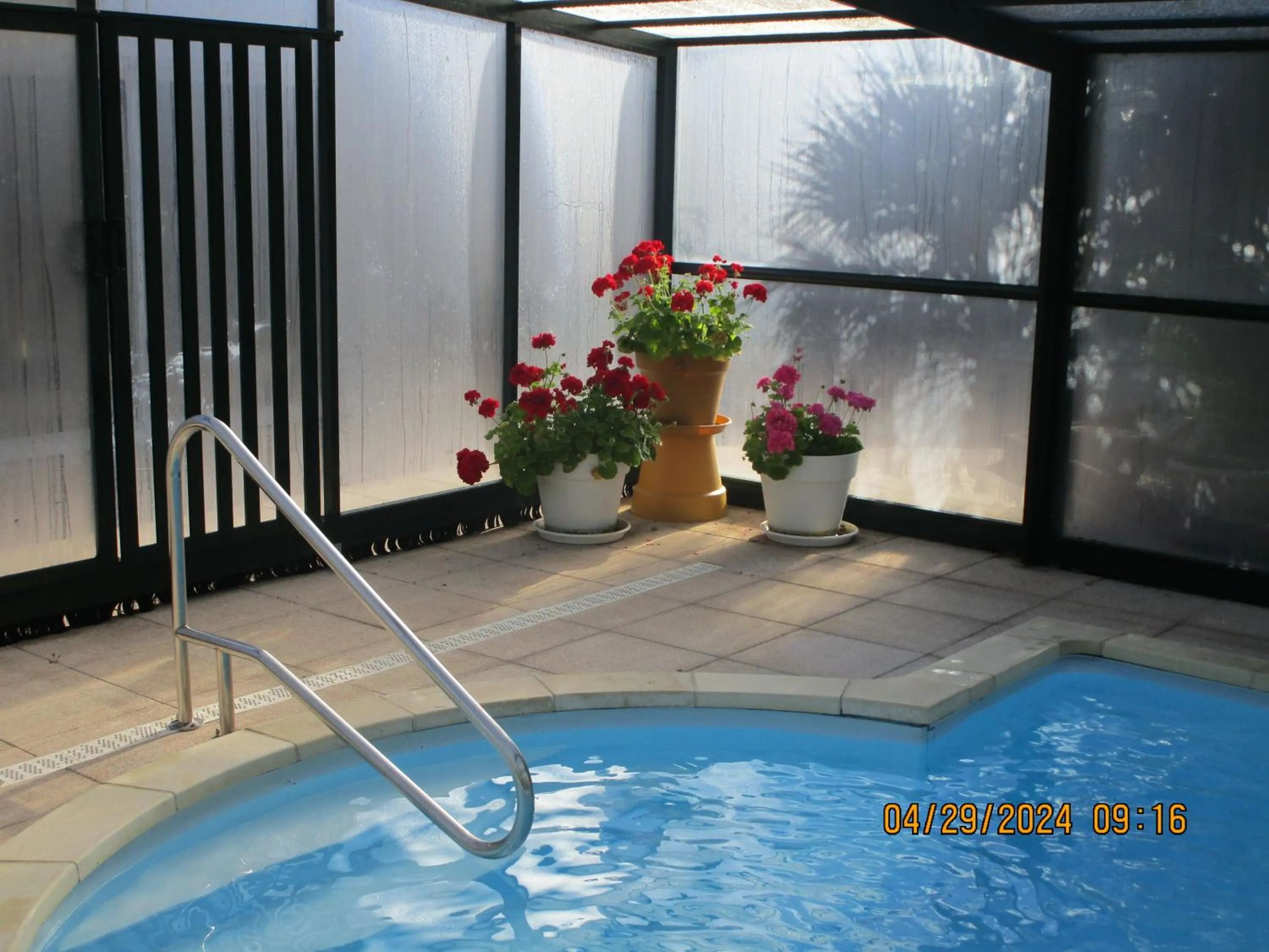 Swimming pool in Locatlantique