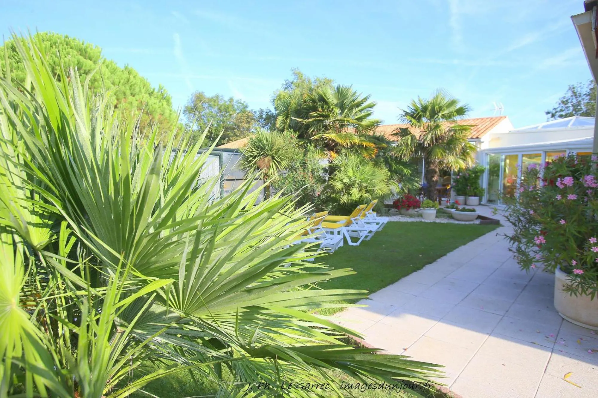 Property building in Locatlantique