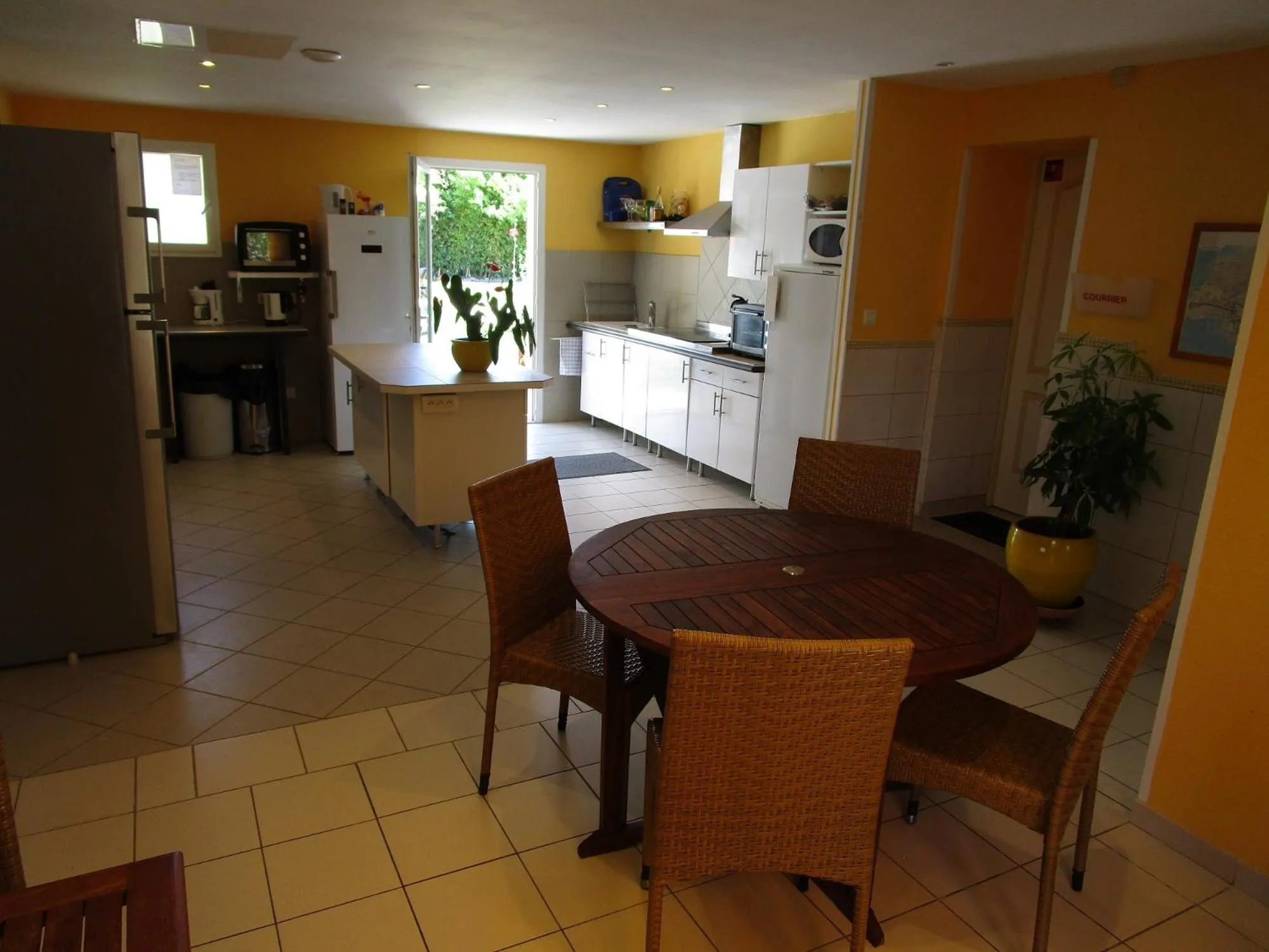 Kitchen or kitchenette in Locatlantique