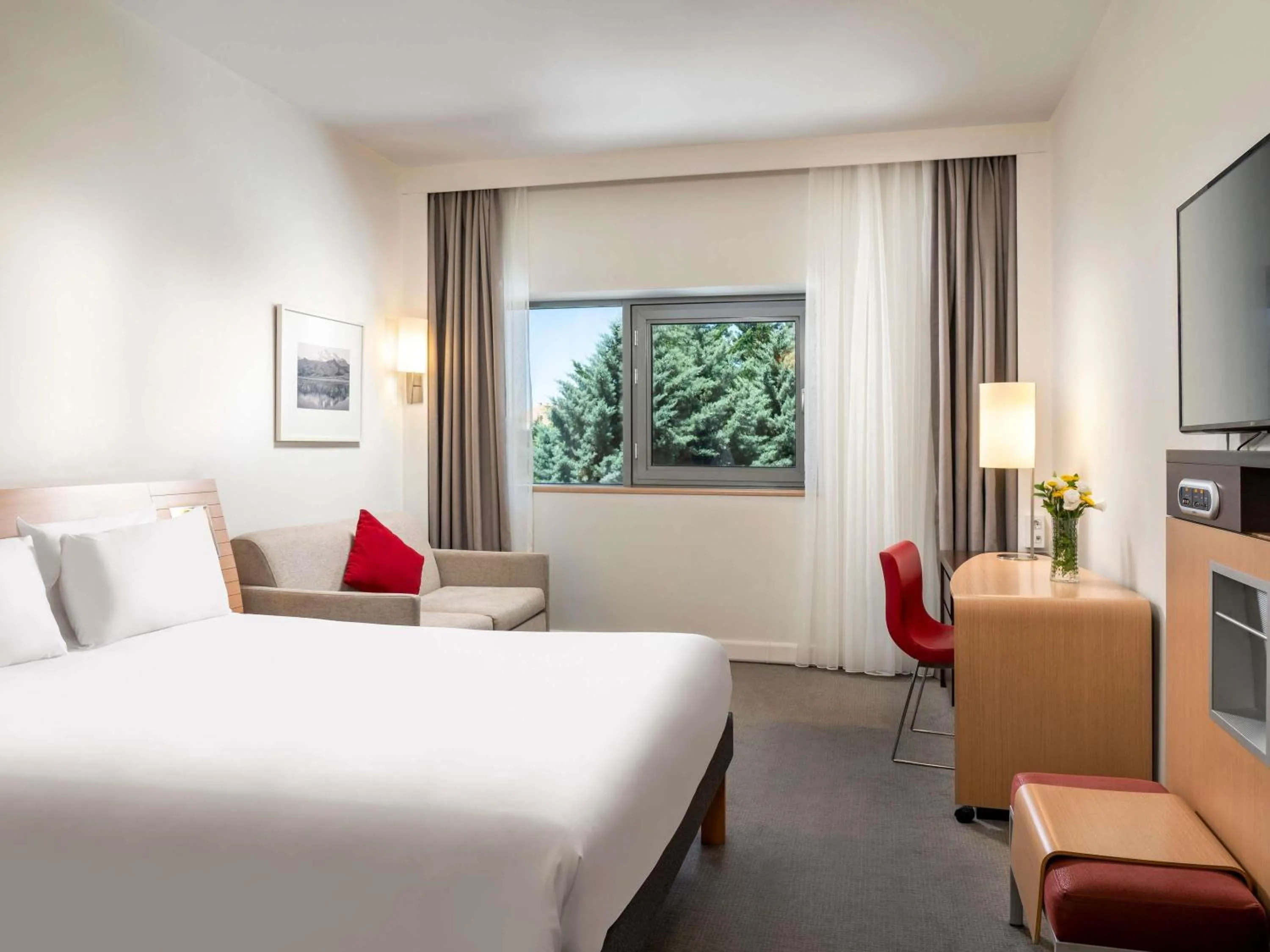 Bedroom, Bed in Novotel Kayseri