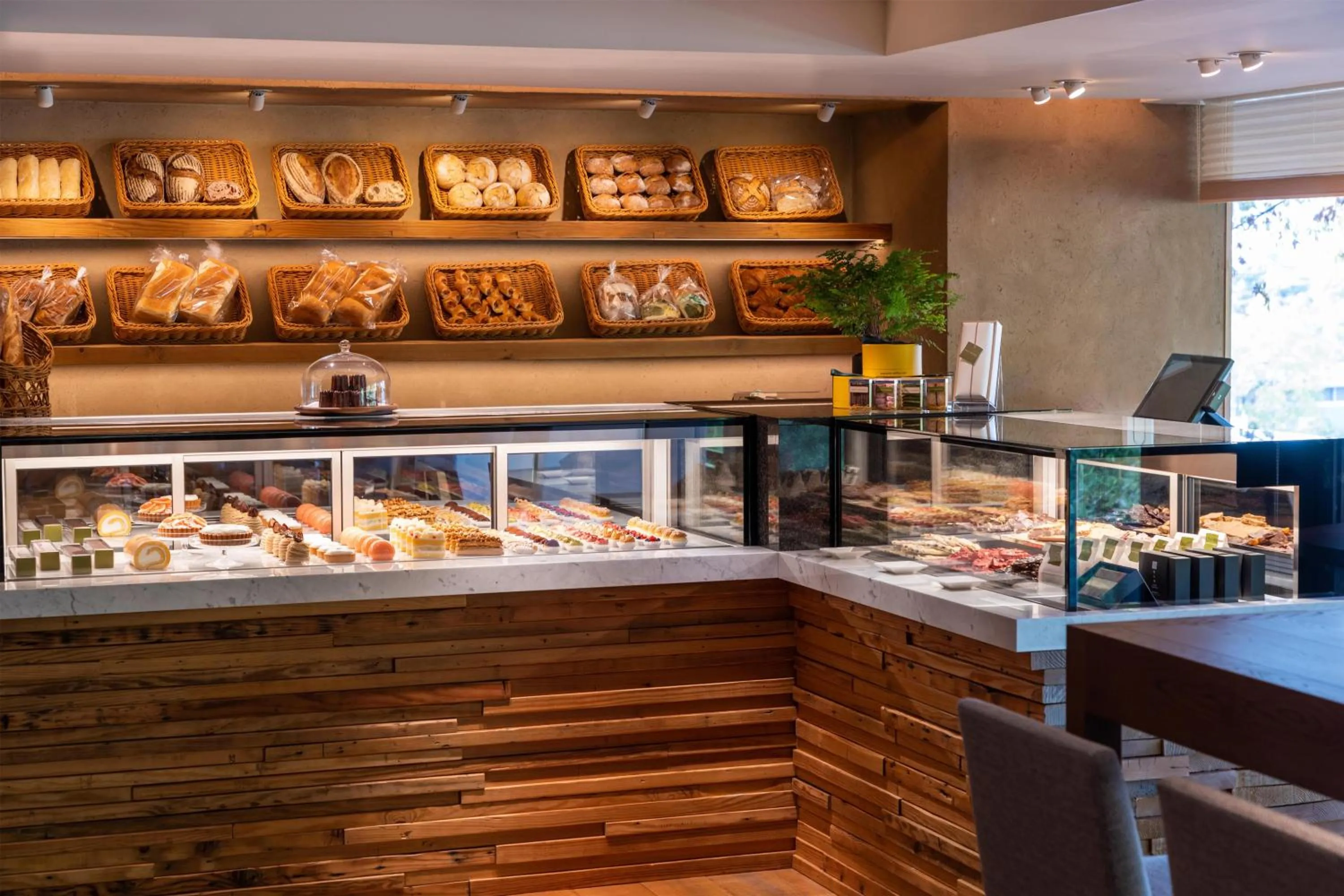 Restaurant/places to eat in Hyatt Regency Kyoto