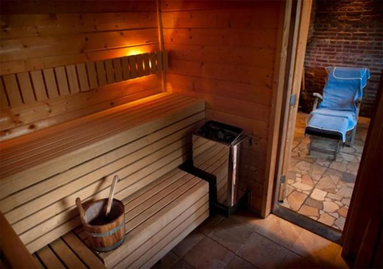 Property building, Bed in Hoeve de Eshof