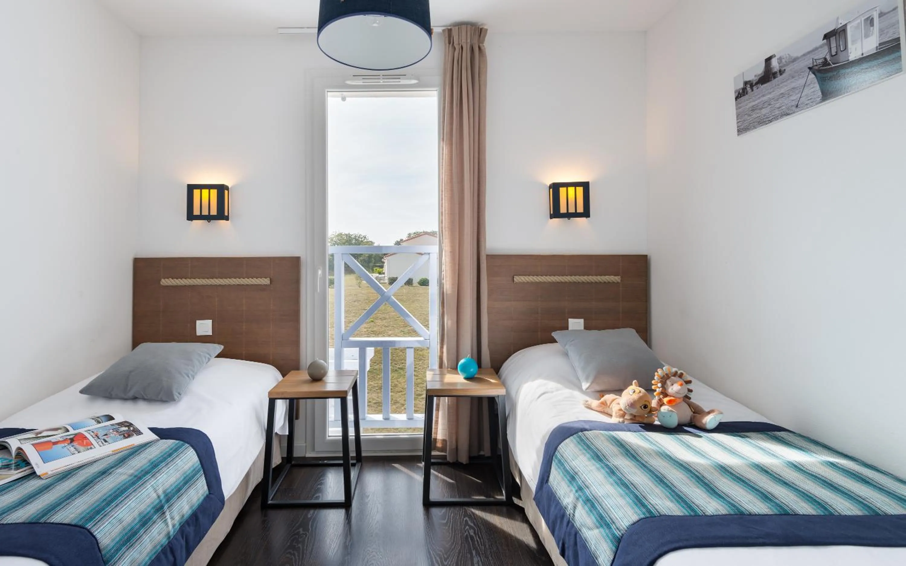 Bedroom, Bed in Lagrange Vacances Le Village de la Mer