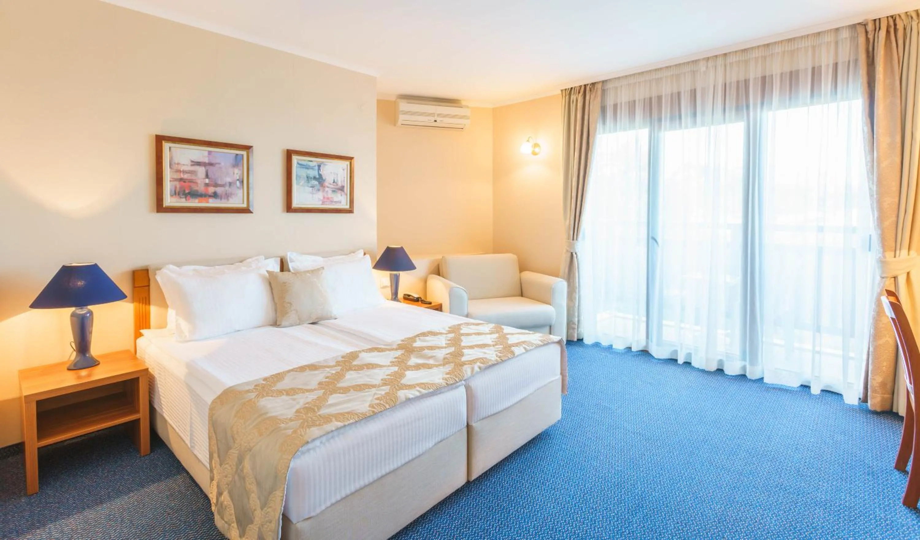 Photo of the whole room, Bed in Fjord B&B