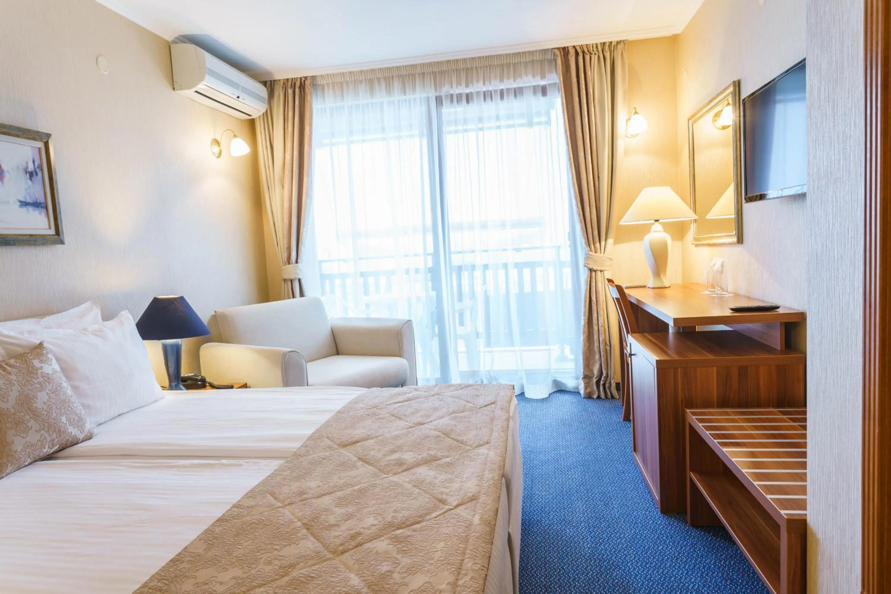 Photo of the whole room, Bed in Fjord B&B