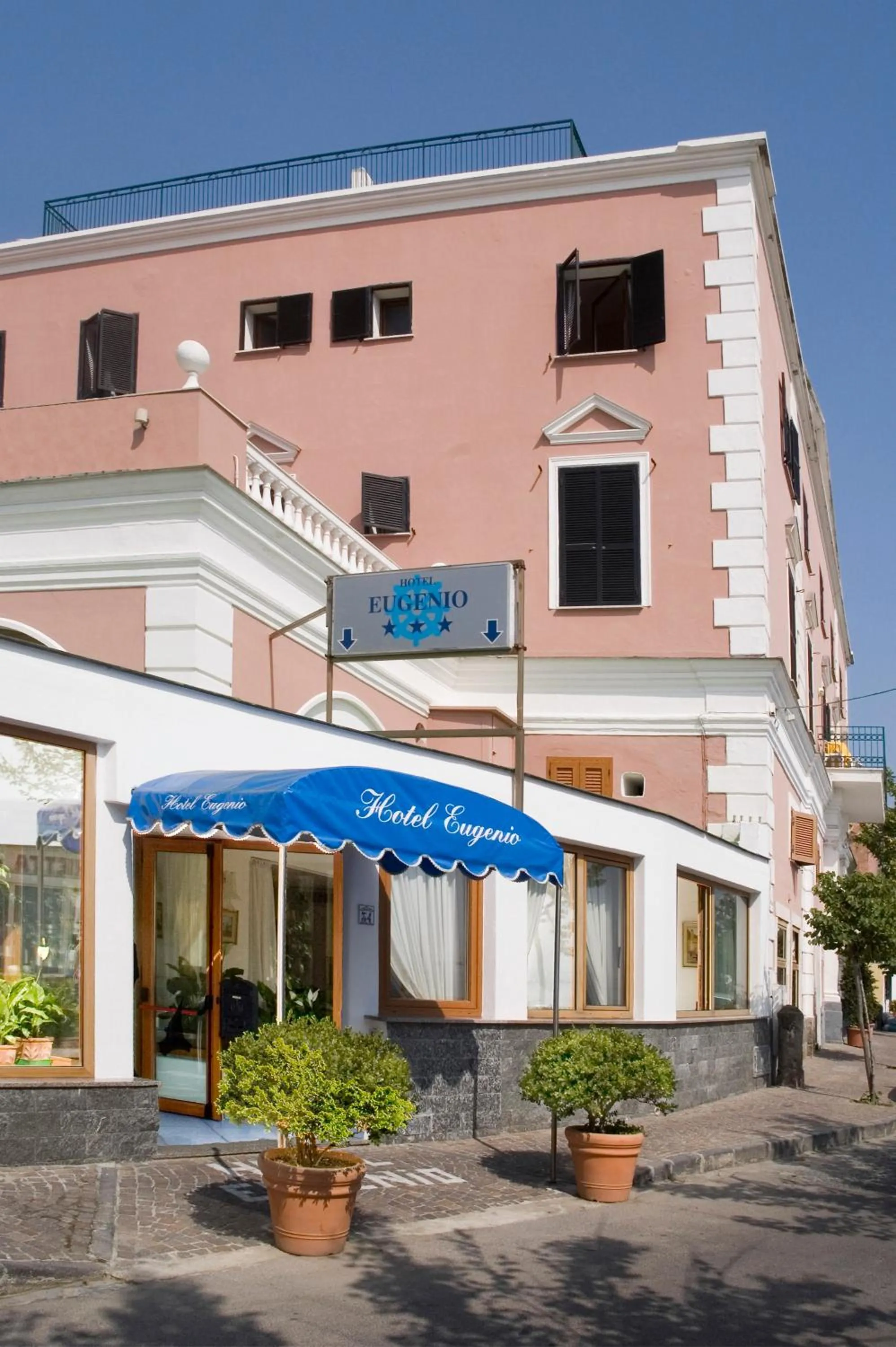 Facade/entrance in Hotel Eugenio
