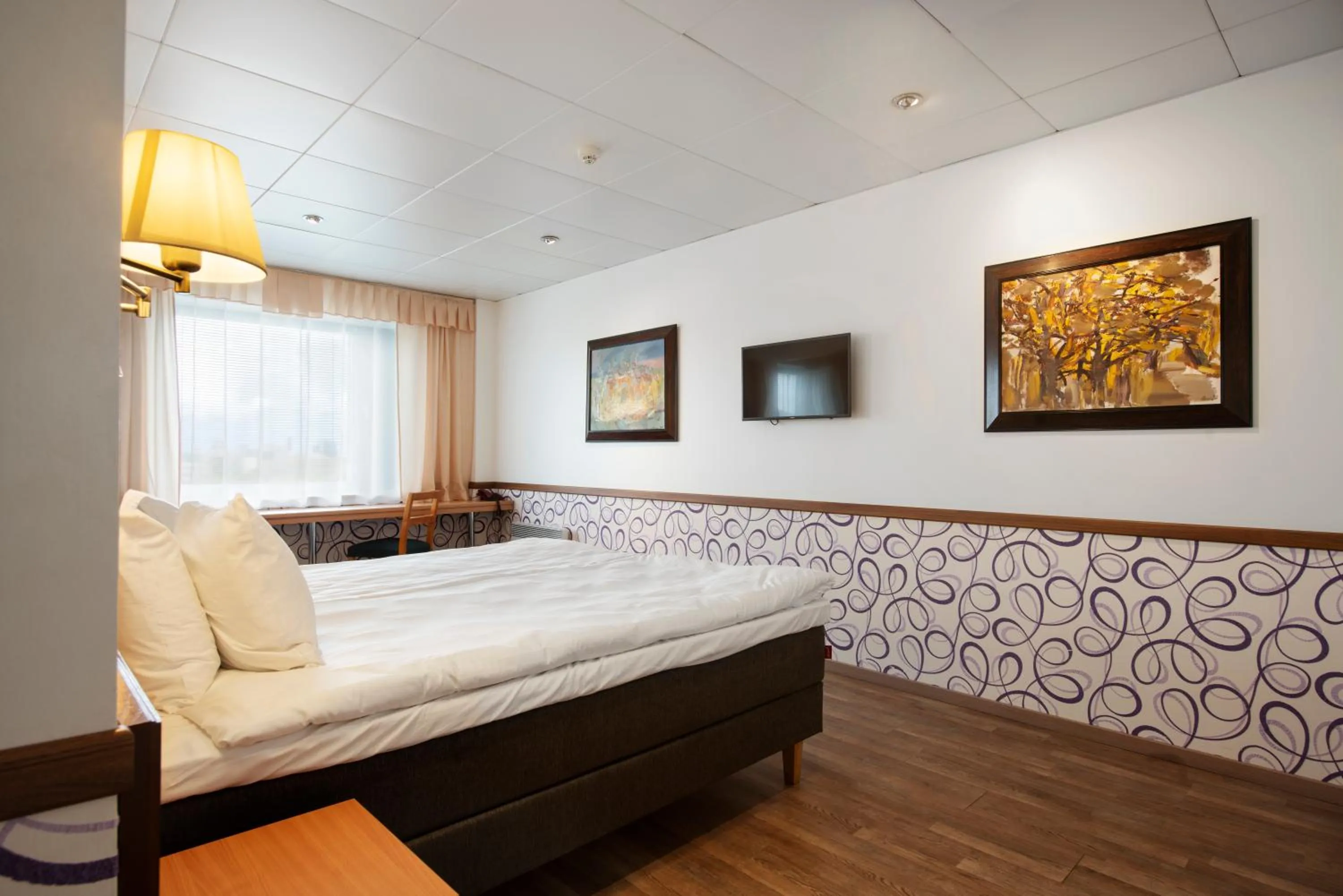 Bedroom, Bed in Hestia Hotel Susi